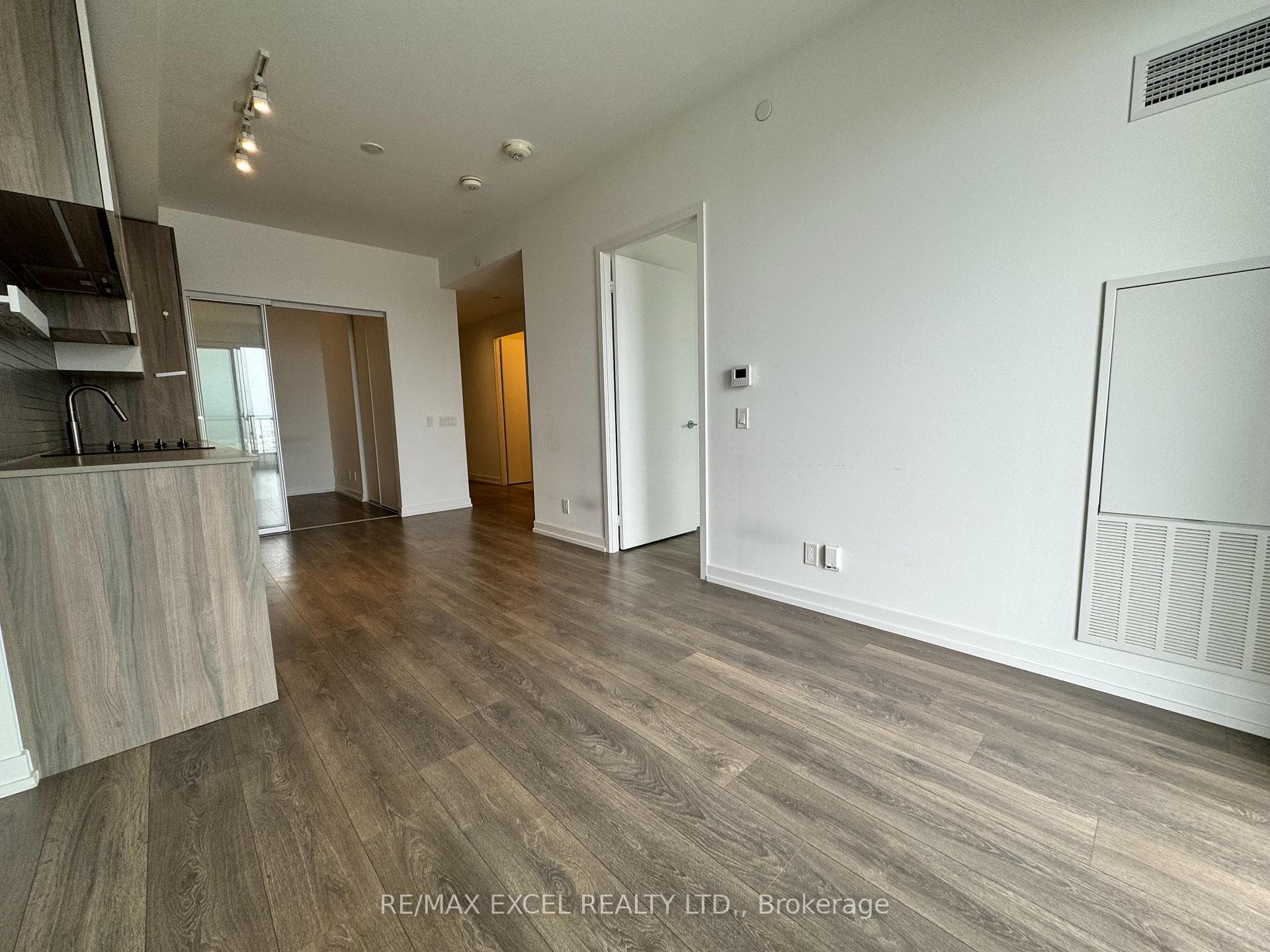 950 Portage Parkway Unit 1815 photo 8