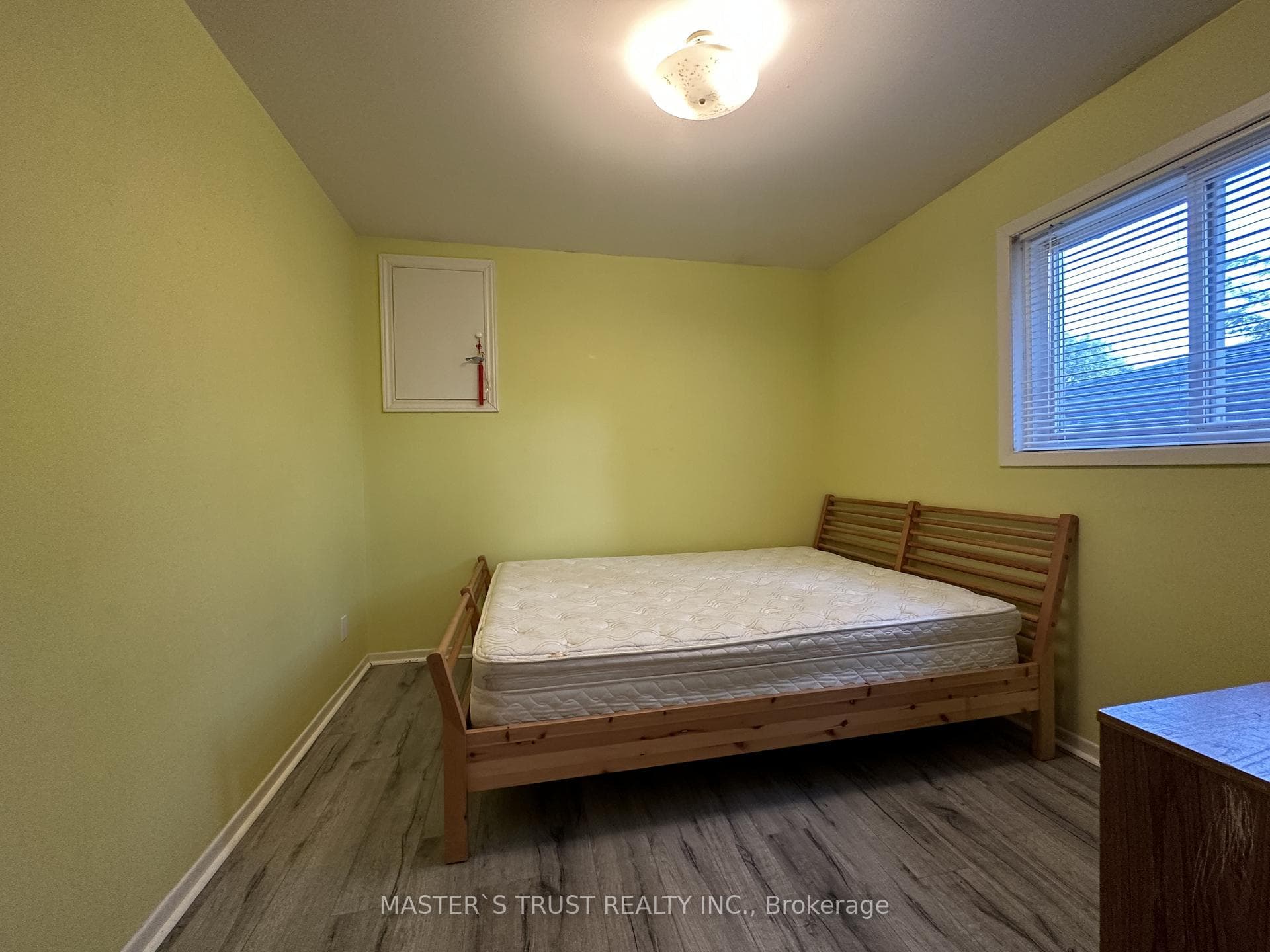 32 Castle Harbour Lane photo 8
