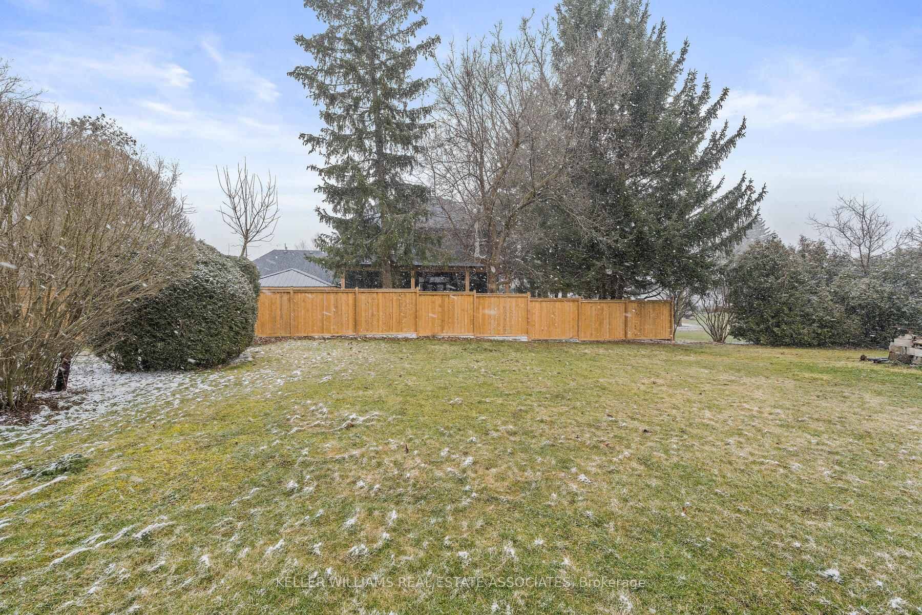11026 Trafalgar Road photo 6