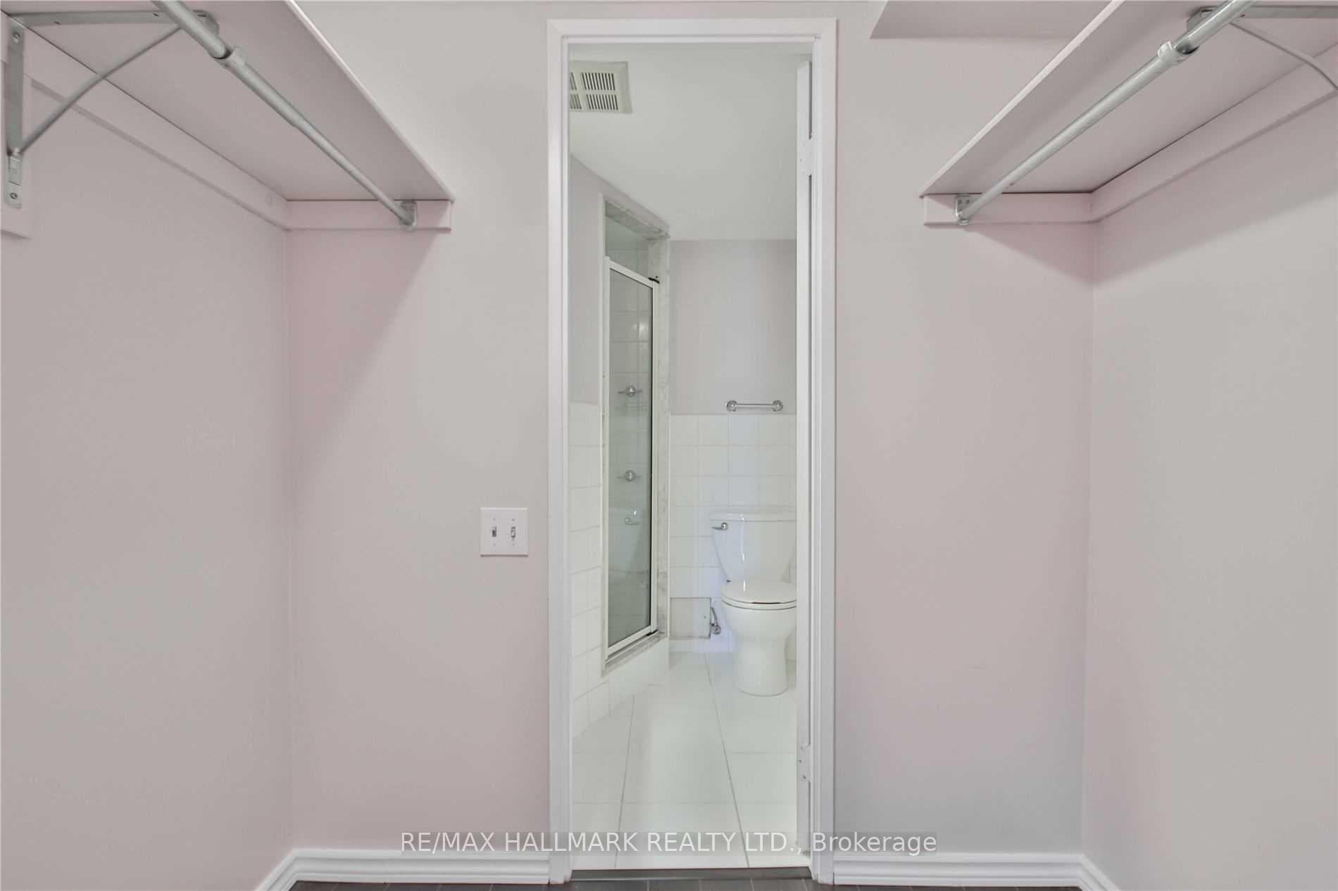 2466 Eglinton Avenue Unit 306 photo 23
