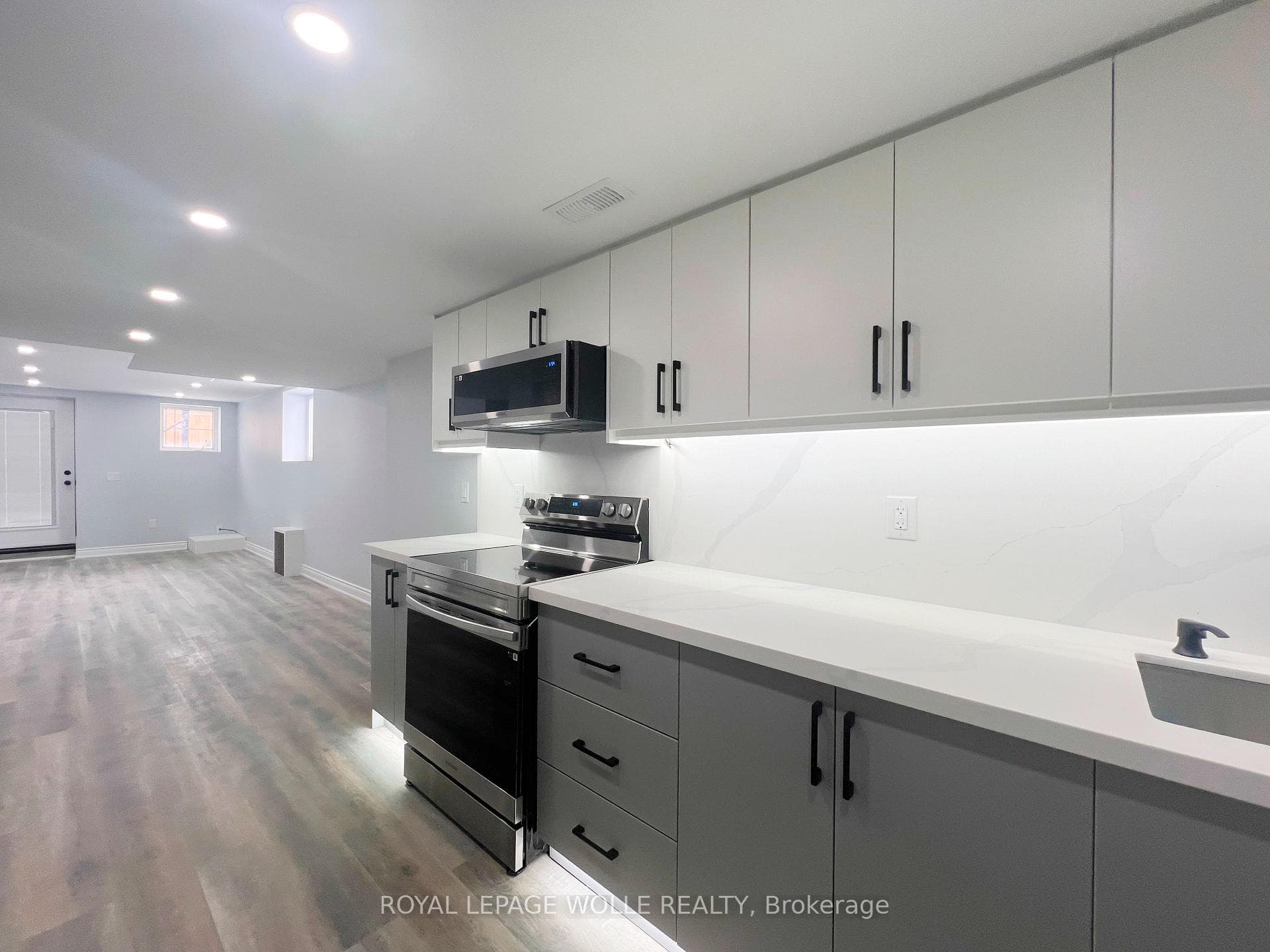 157 Ian Ormston Drive Unit BSMT photo 4