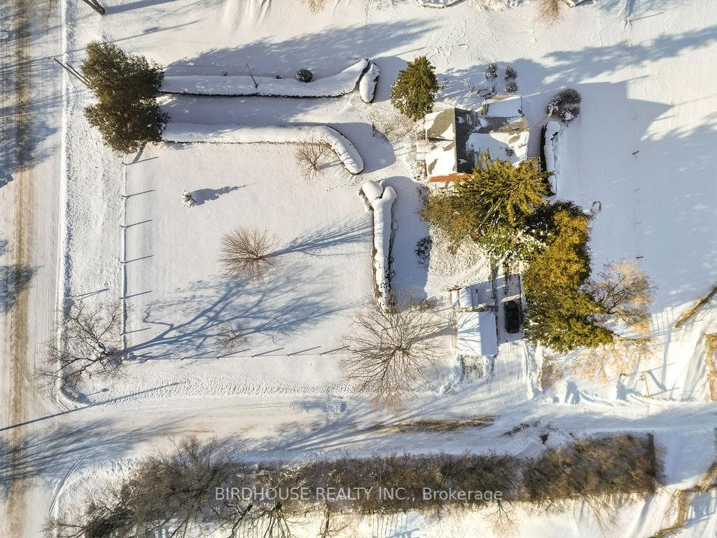 1357 Lorneville Road photo 31
