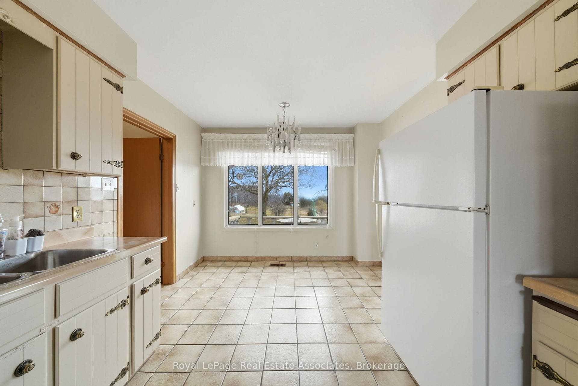 1137 Ridge Road photo 16