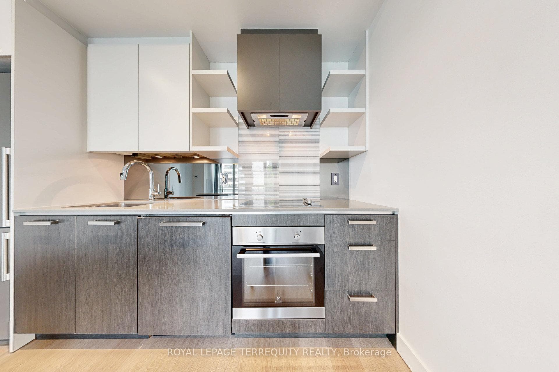 1830 Bloor Street Unit 329 photo 10