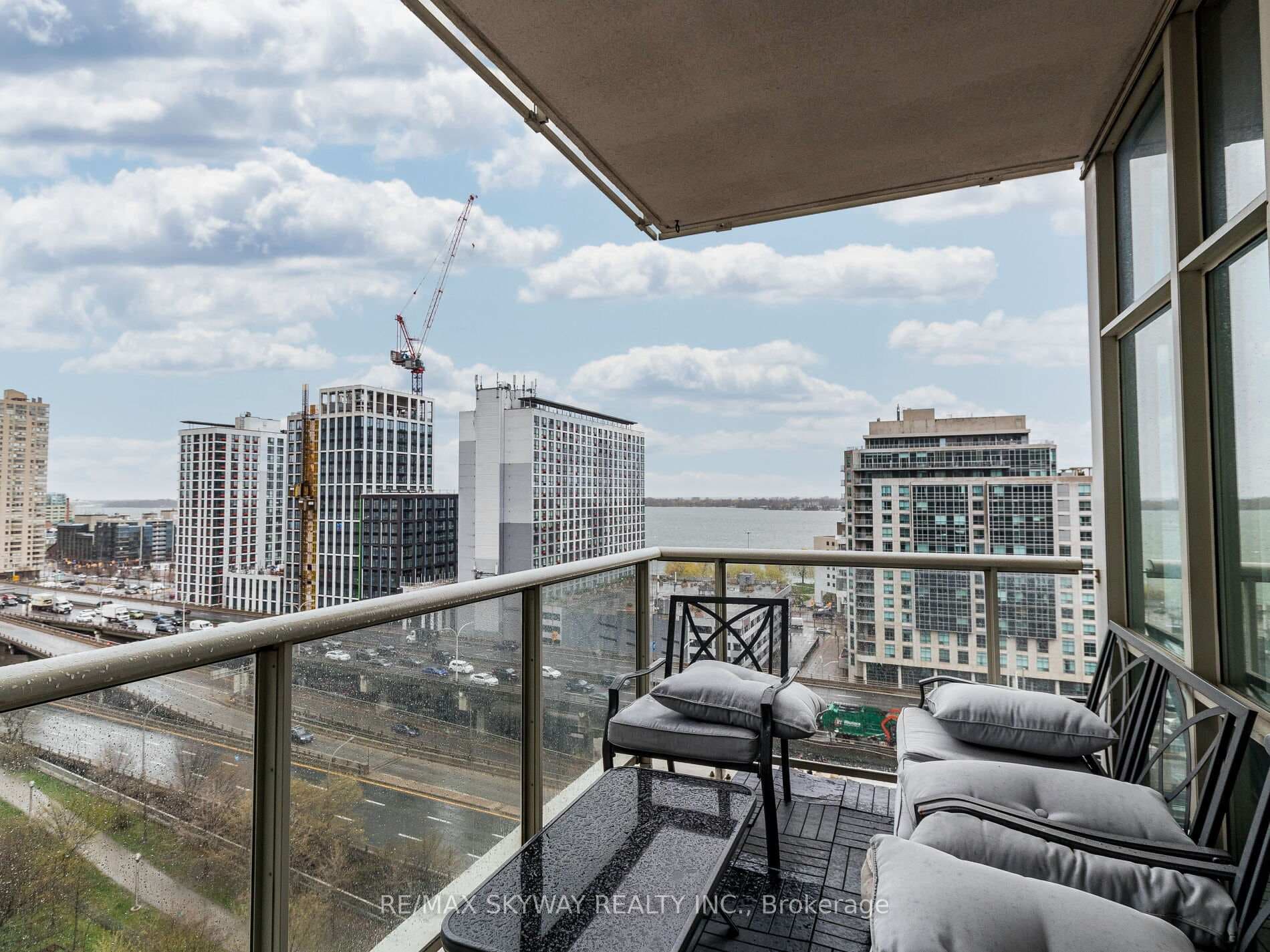 35 Mariner Terrace Unit 1509 photo 31