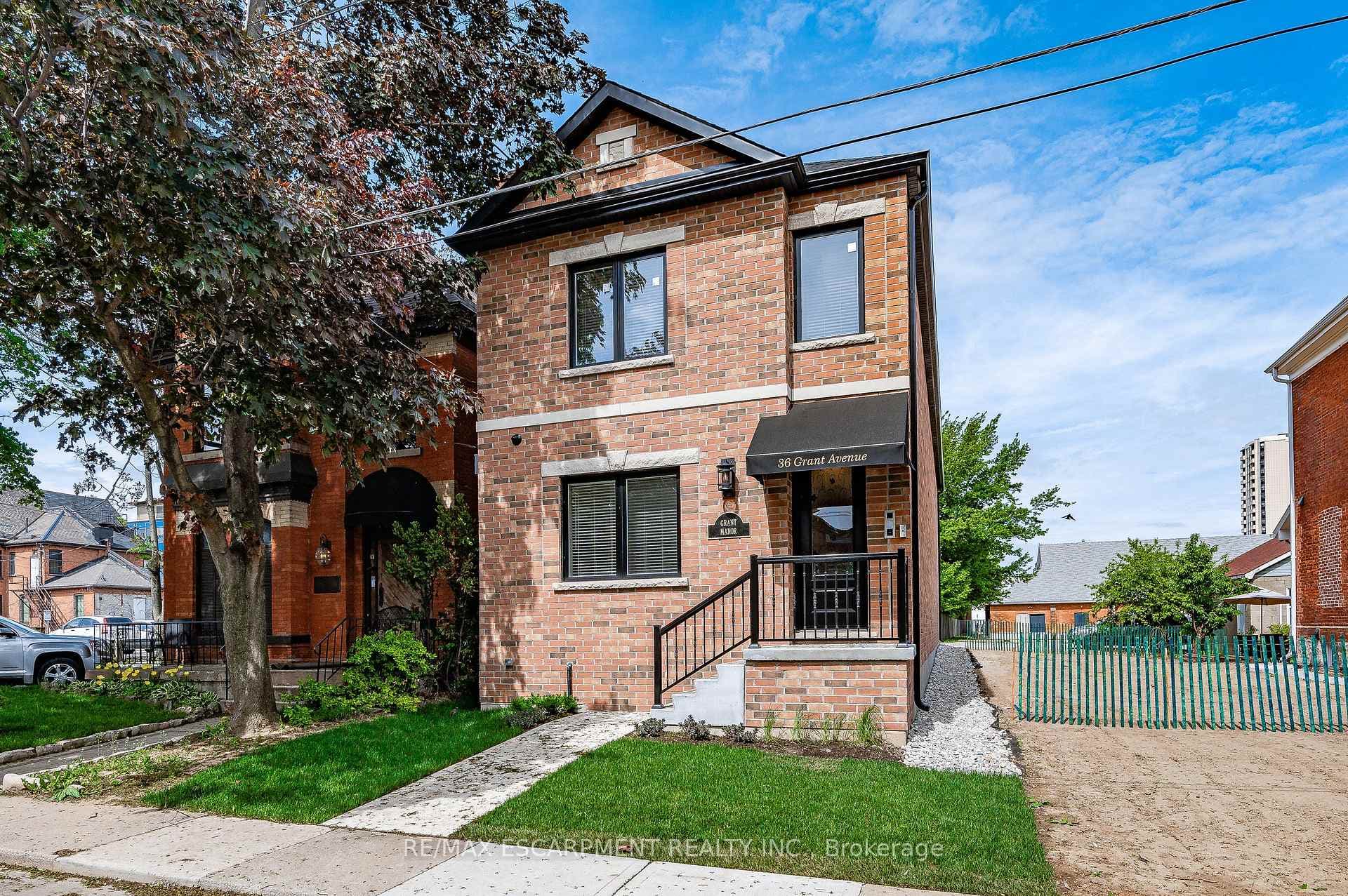 36 Grant Avenue Unit 1A photo 14