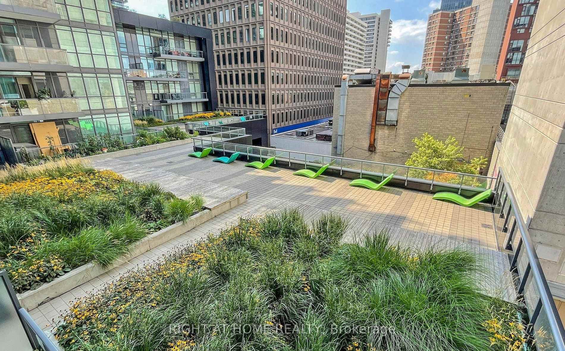 30 Roehampton Avenue Unit 3208 photo 32