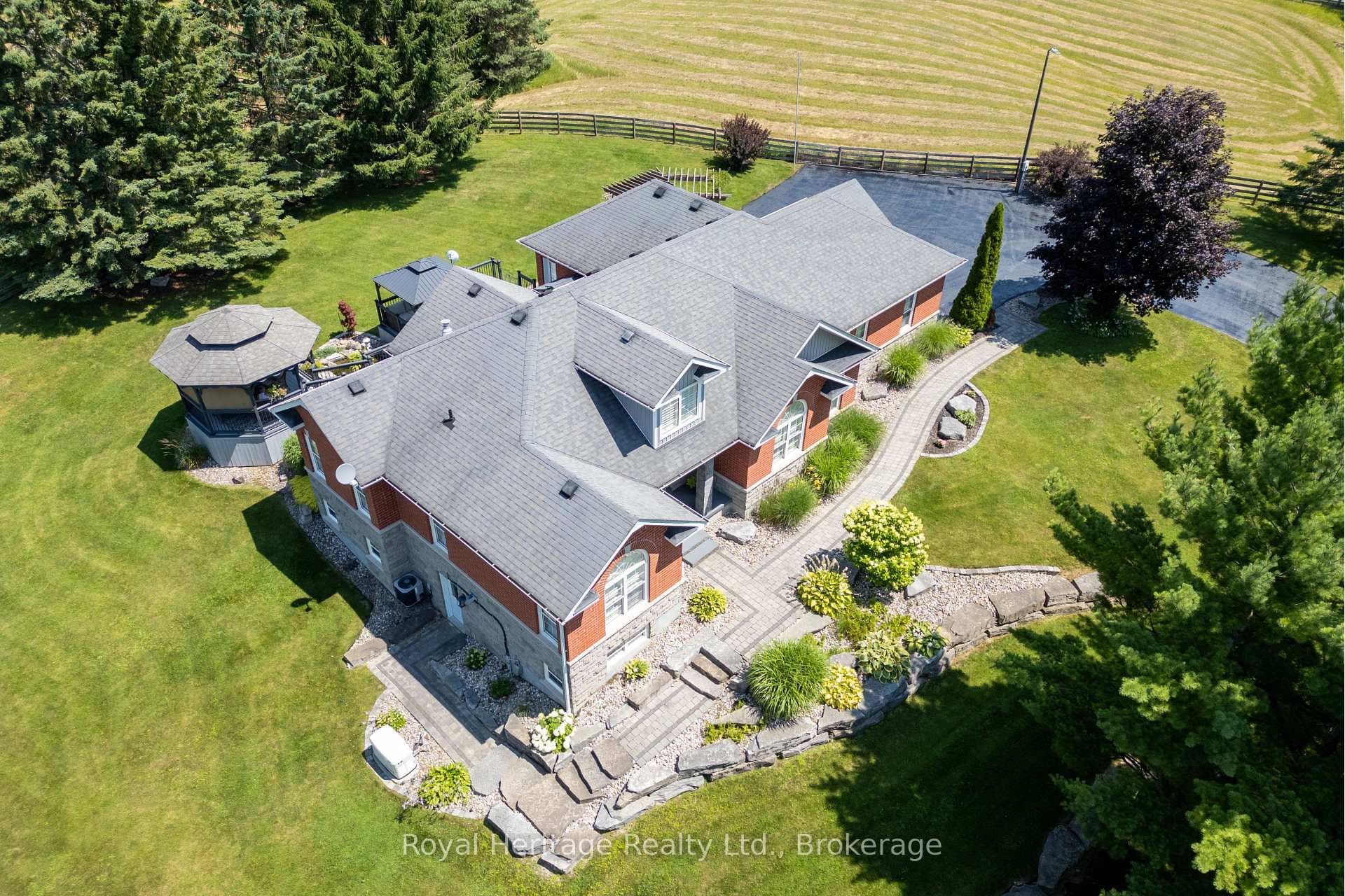 465 Chalk Lake Road photo 40