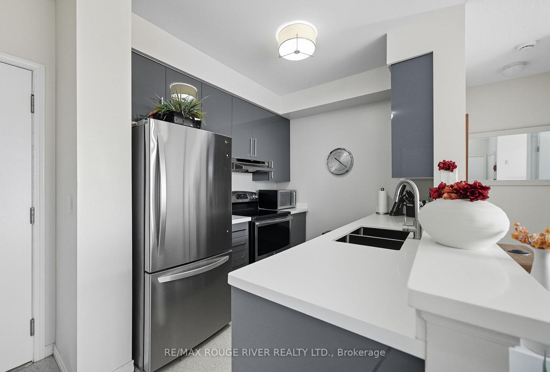 3650 Kingston Road Unit PH917 photo 3