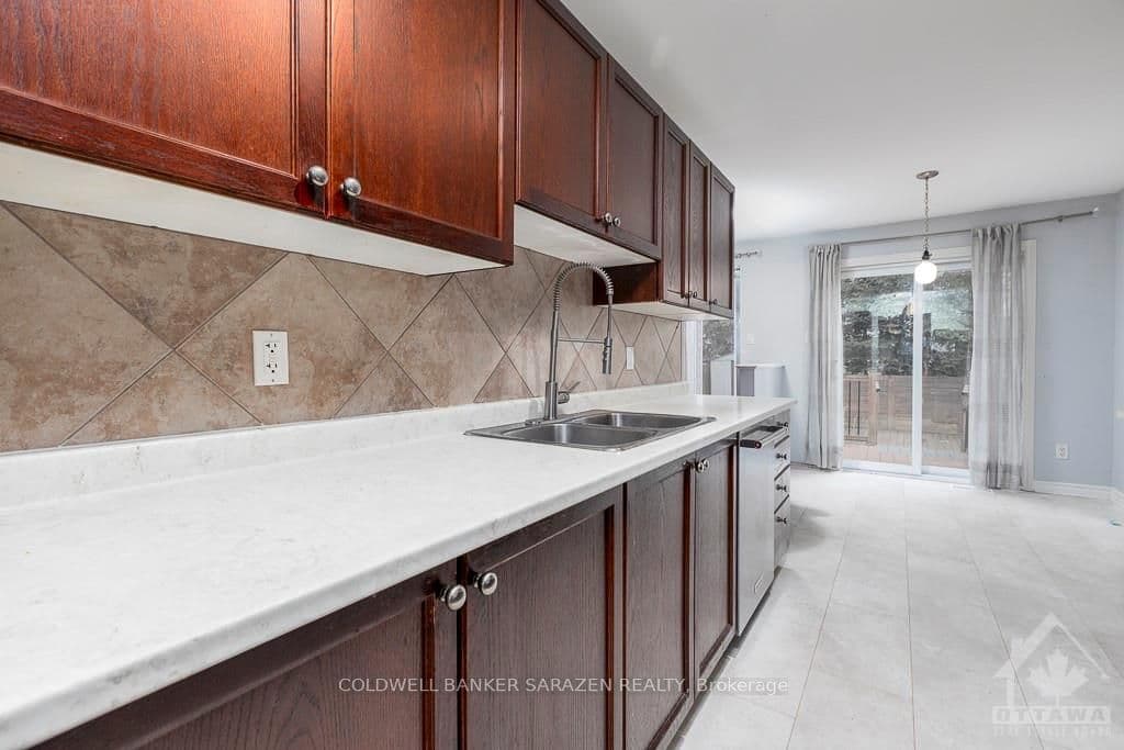 4110 KELLY FARM Drive photo 9