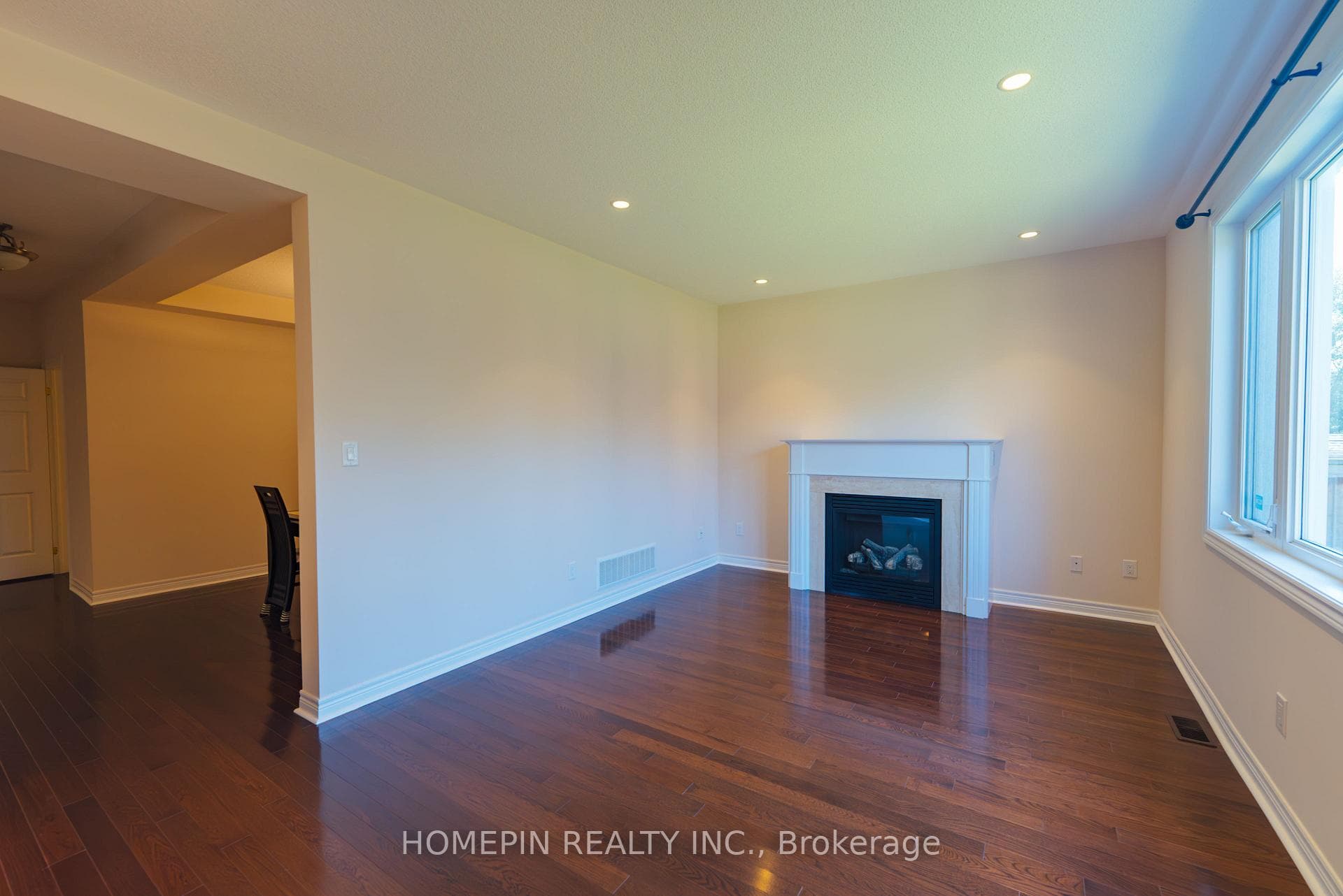 24 James Joyce Drive photo 6