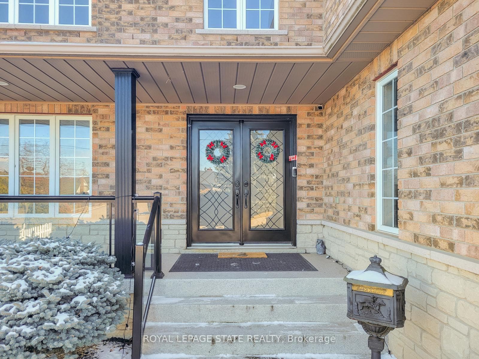 86 Margaret Avenue photo 4