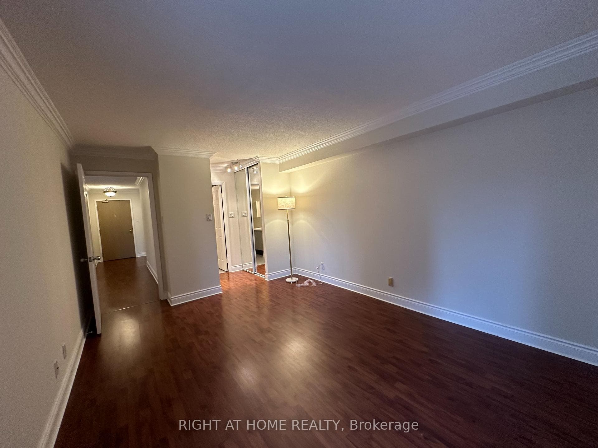 298 JARVIS Street Unit 407 photo 13