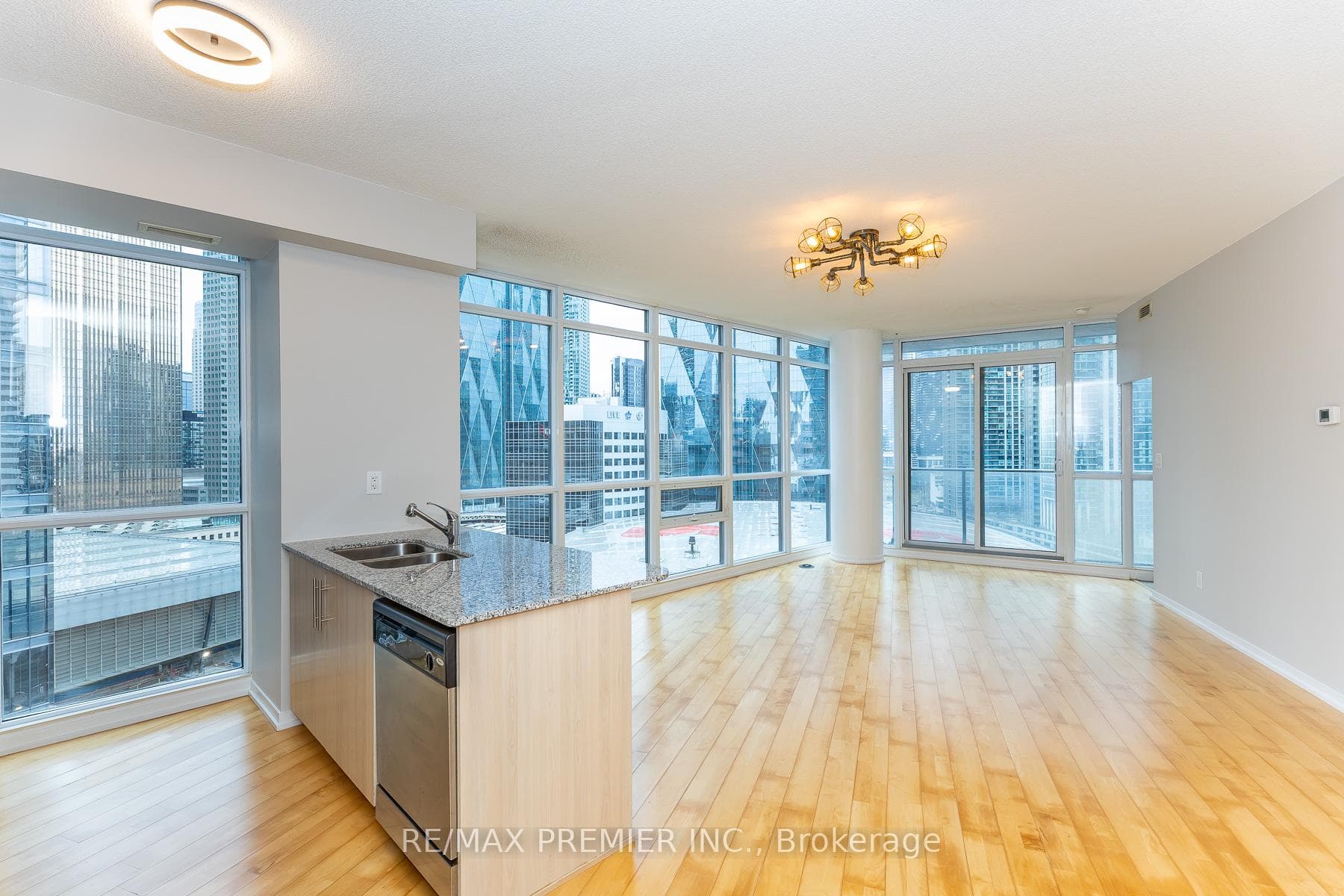 65 Bremner Boulevard Unit 1308 photo 15
