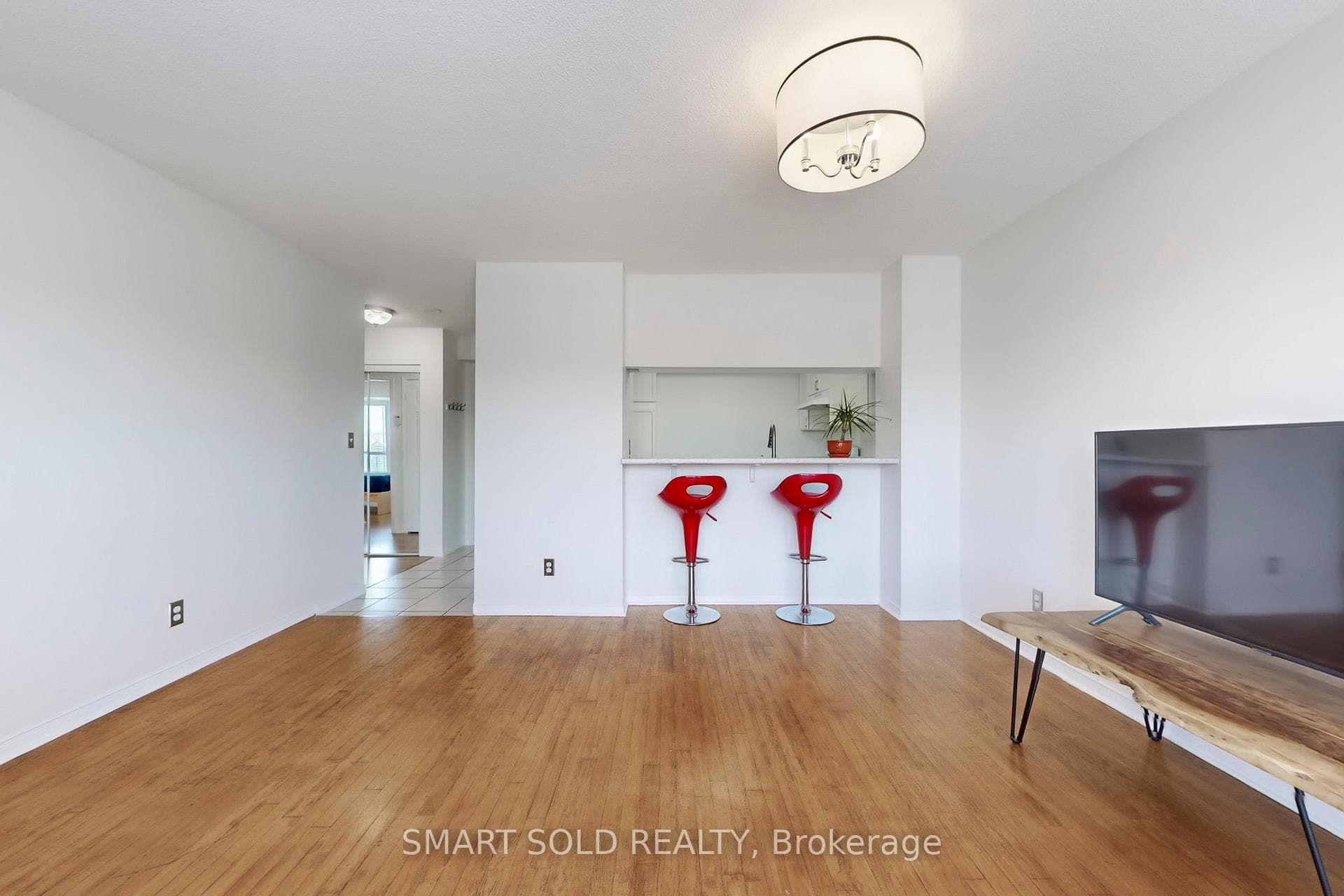 190 Manitoba Street Unit 502 photo 8
