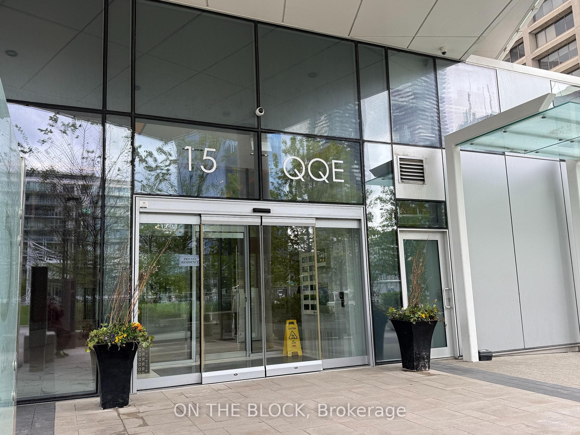 15 Queens Quay Unit 621 photo 3