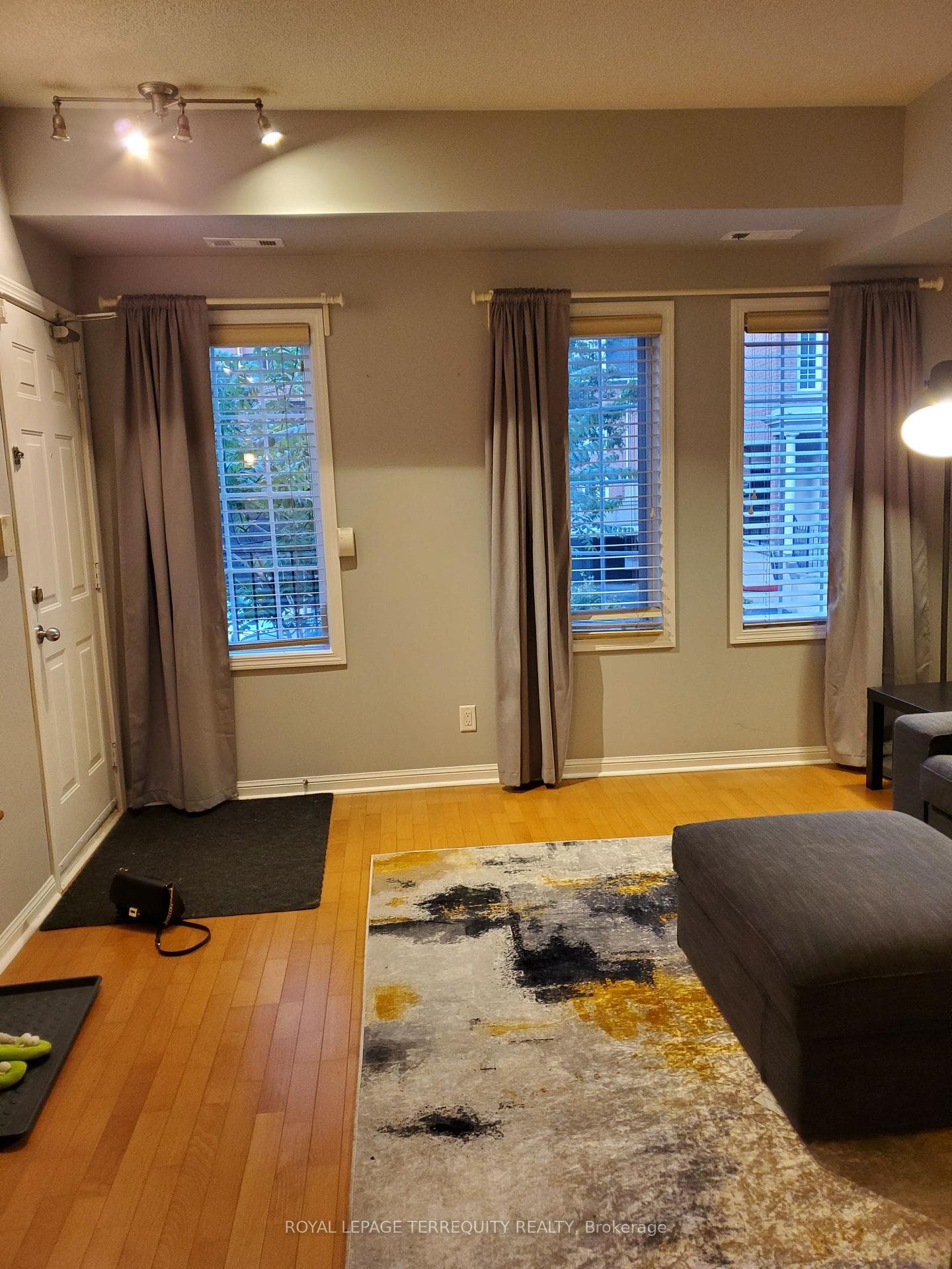 11 Niagara Street Unit 39 photo 9