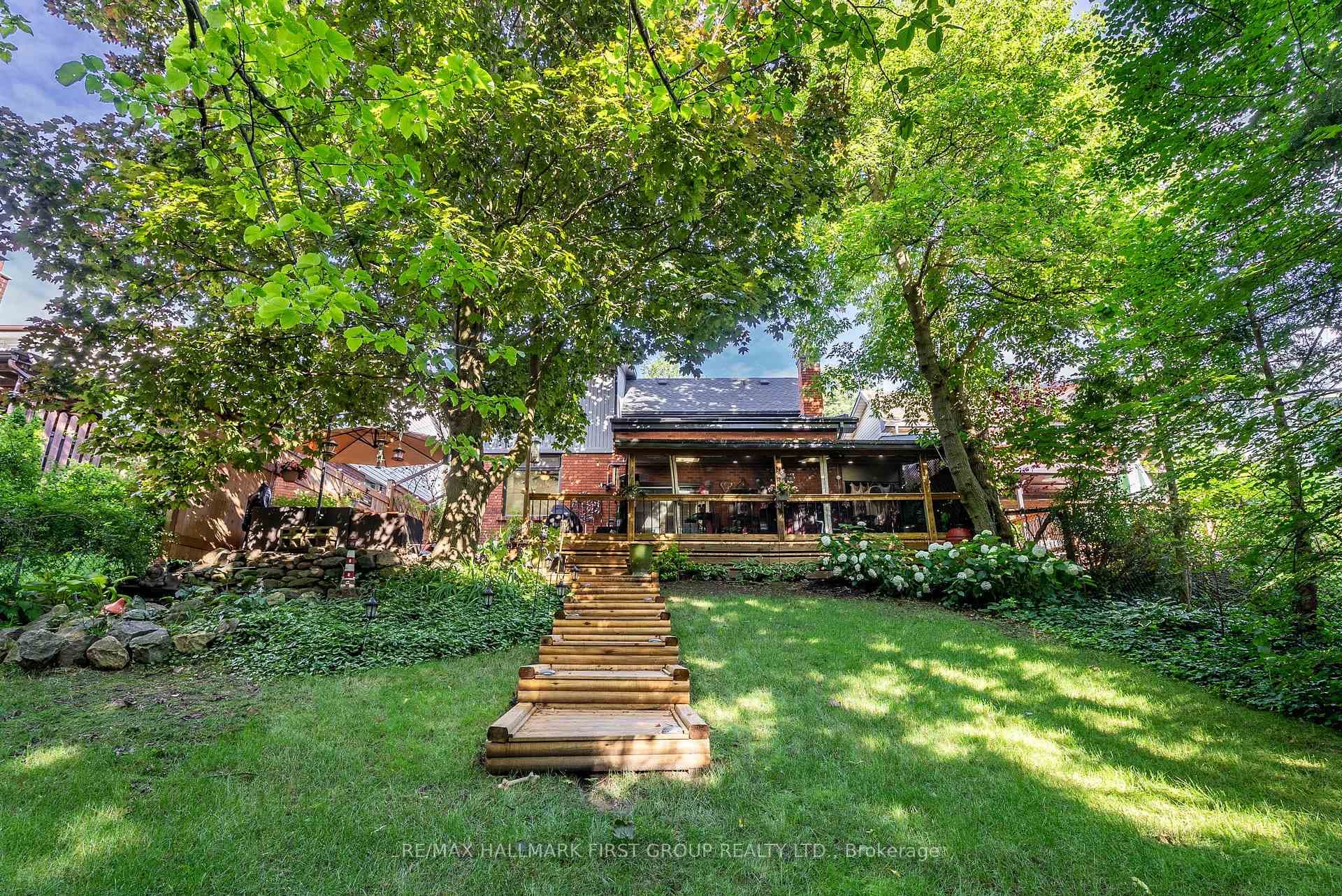 630 Camelot Drive photo 35