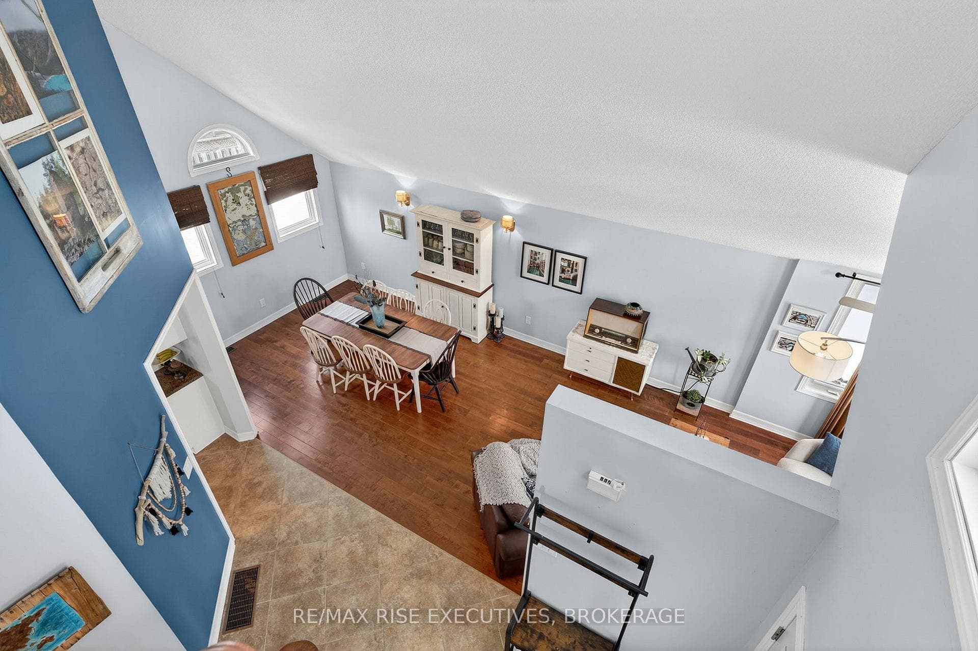 26 Miller Place photo 19