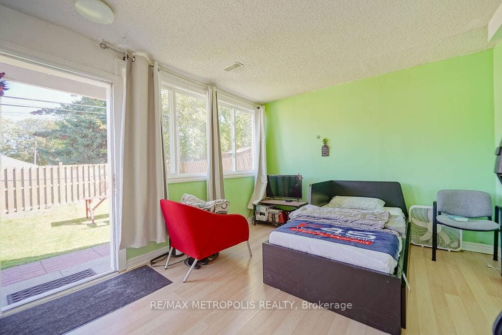575 Bellamy Road photo 8