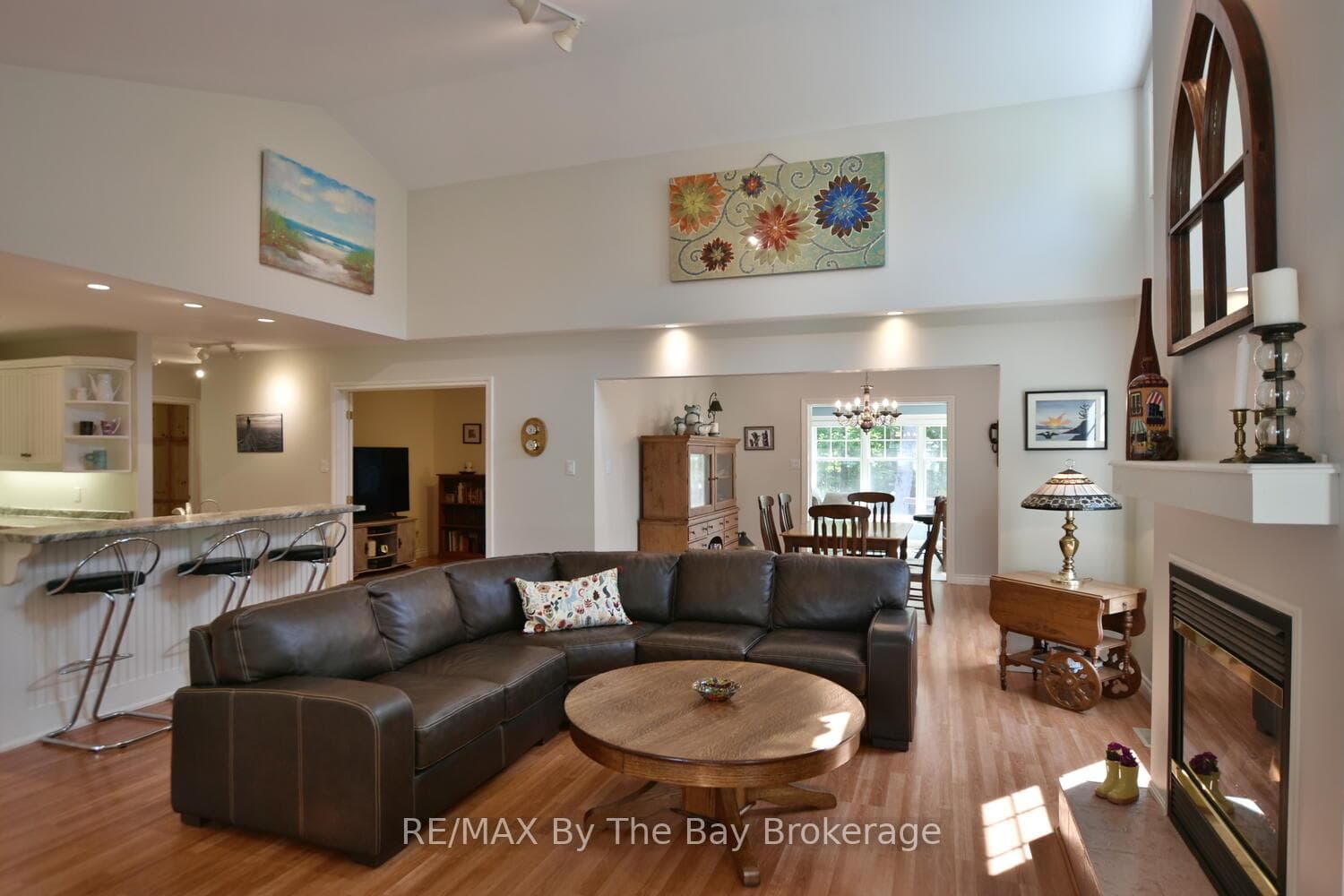 1327 RIVER Road photo 10