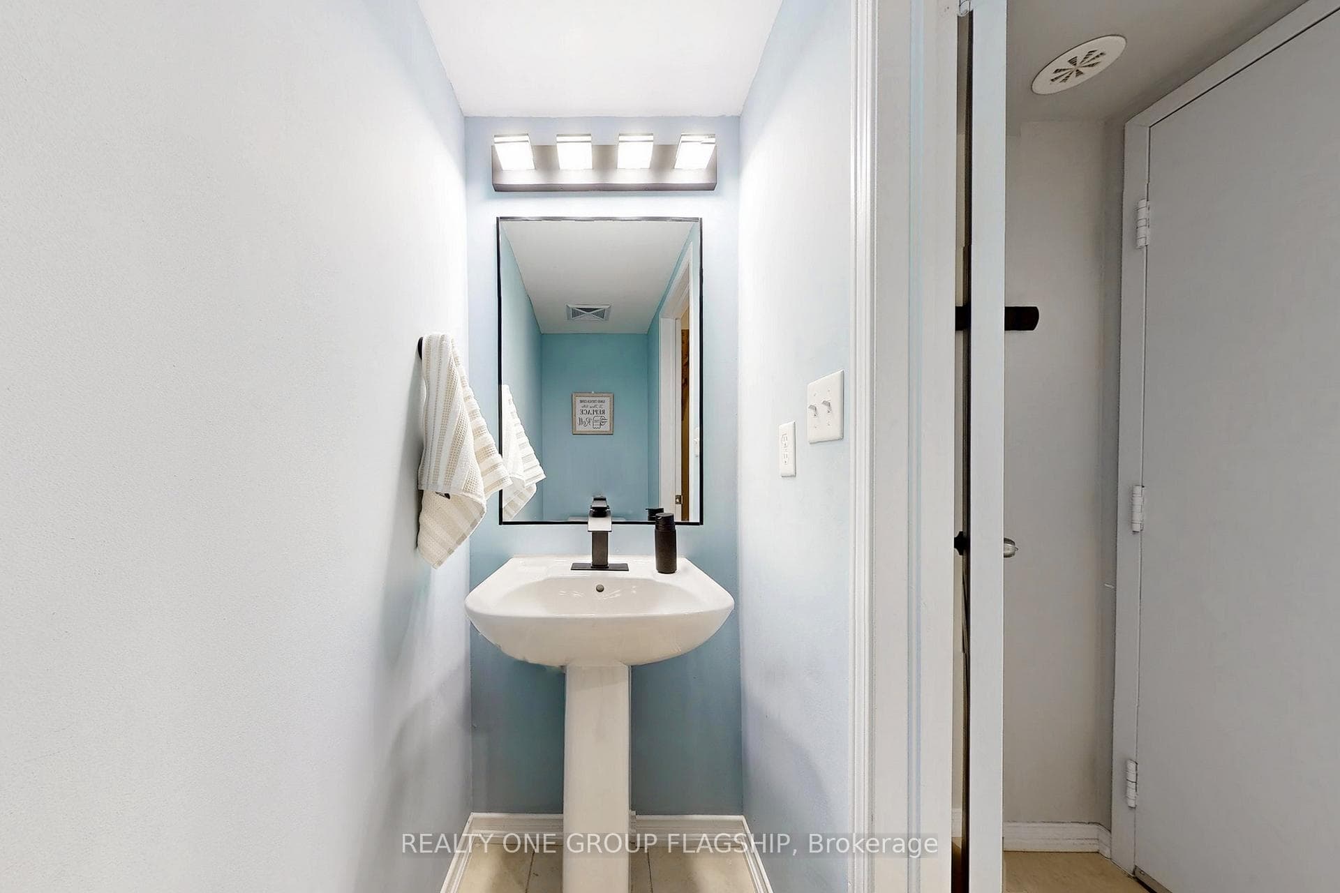 2472 Post Road Unit 2 photo 6