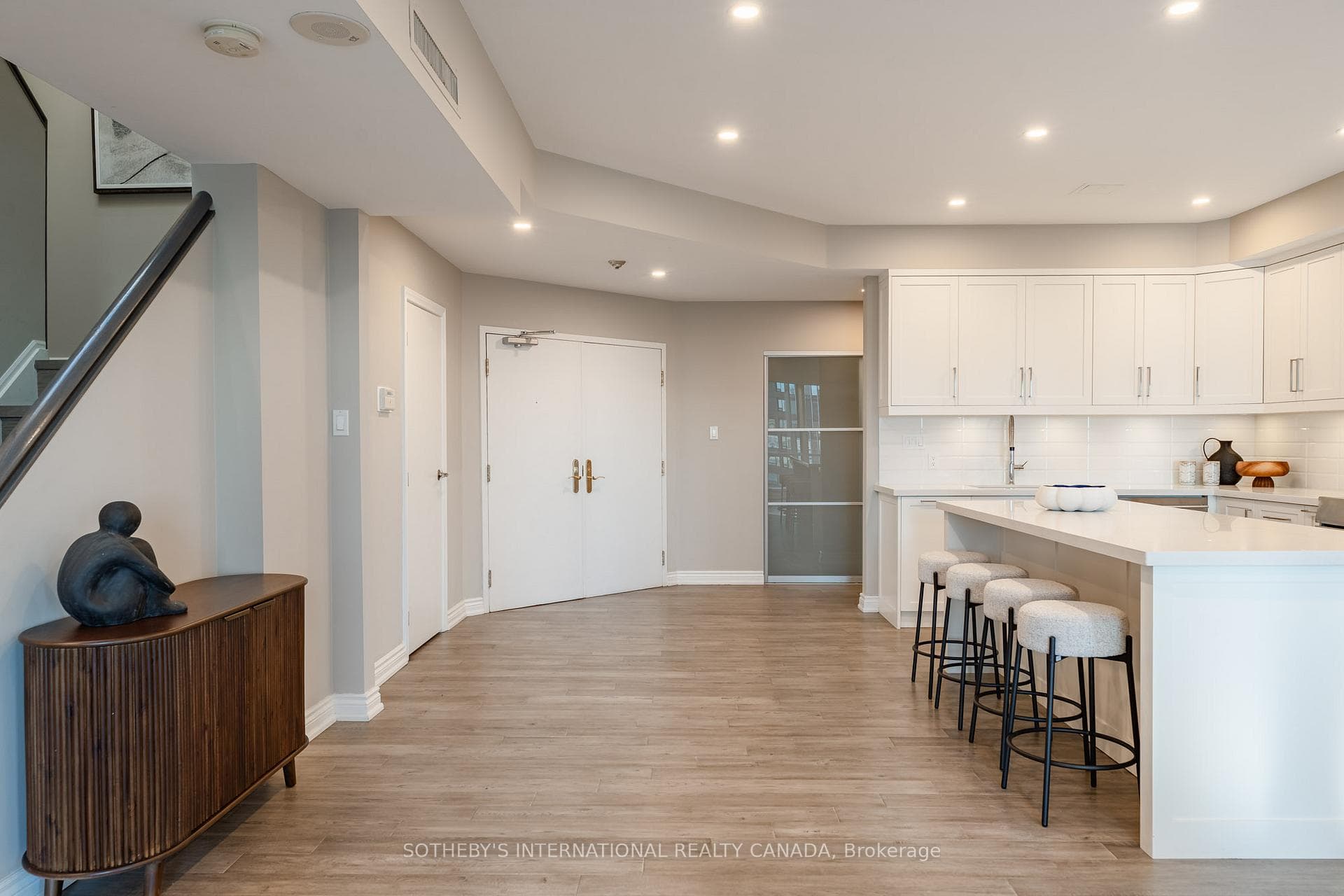 1001 Bay Street Unit PH 7 photo 3