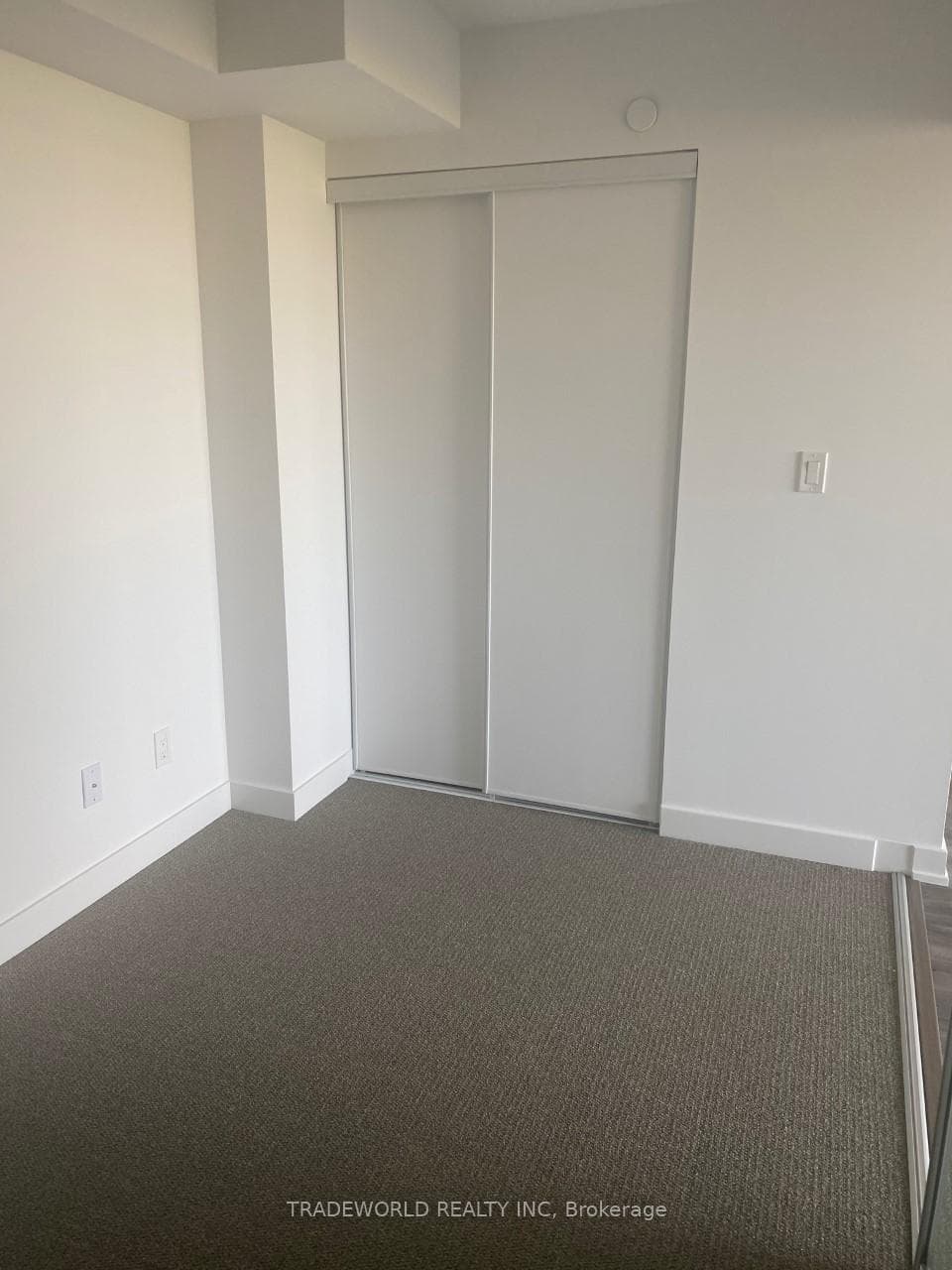 120 Varna Drive Unit 1107 photo 7