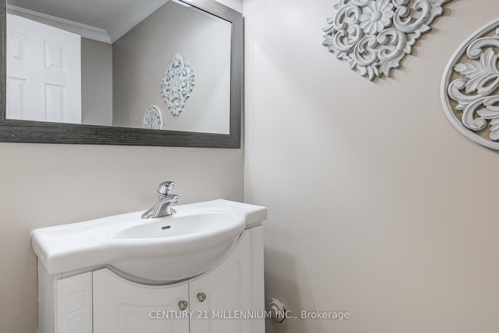 6 Ridgehill Drive photo 27