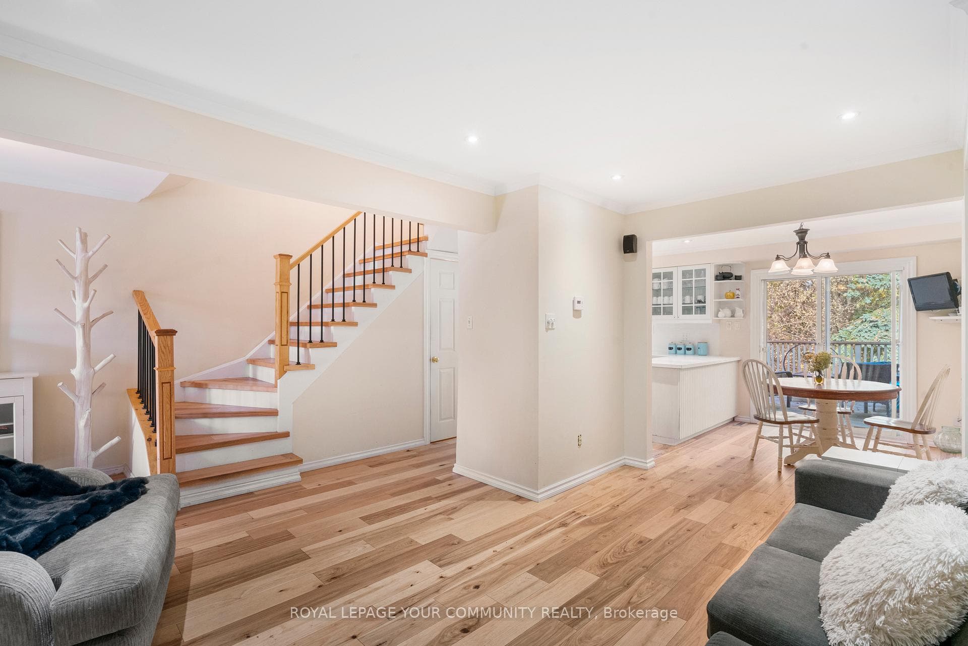 106 Seaton Drive photo 10