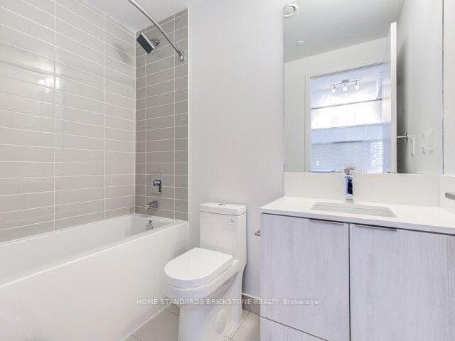 181 Dundas Street Unit 1211 photo 6