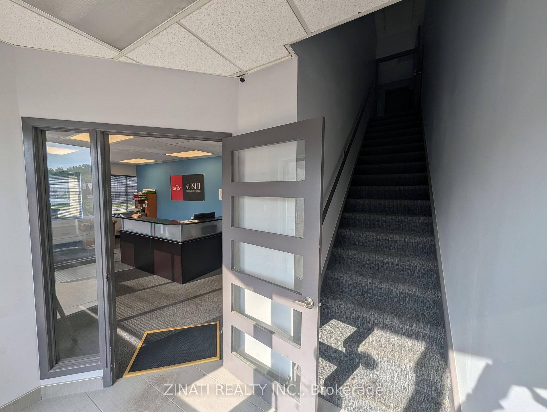 5459 Canotek Road Unit 1 photo 7
