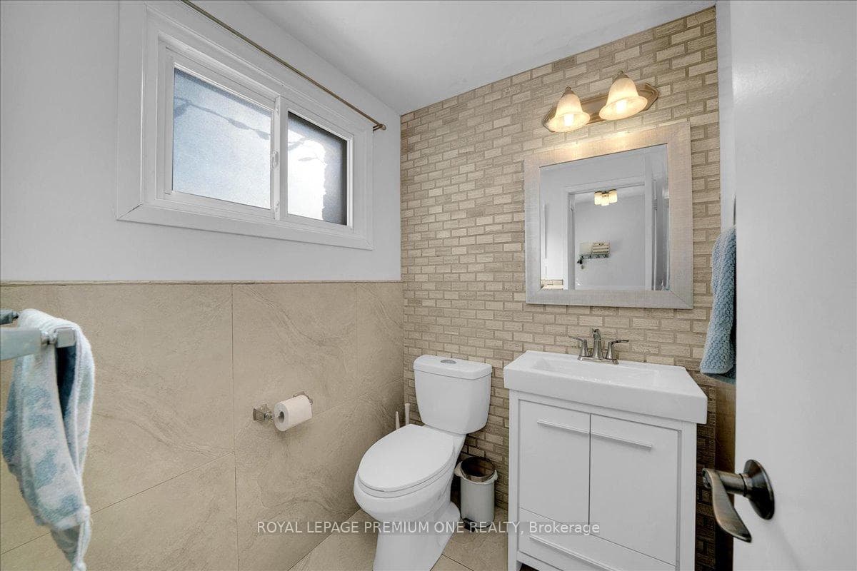 30 Mitchell Avenue photo 5