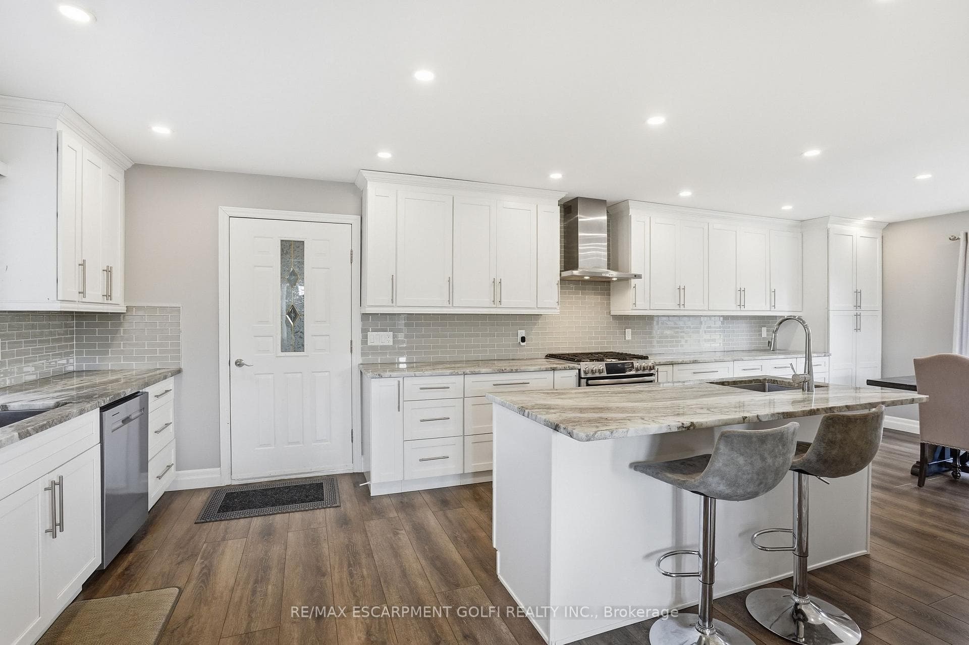11404 Lakeshore Road Unit Upper photo 11