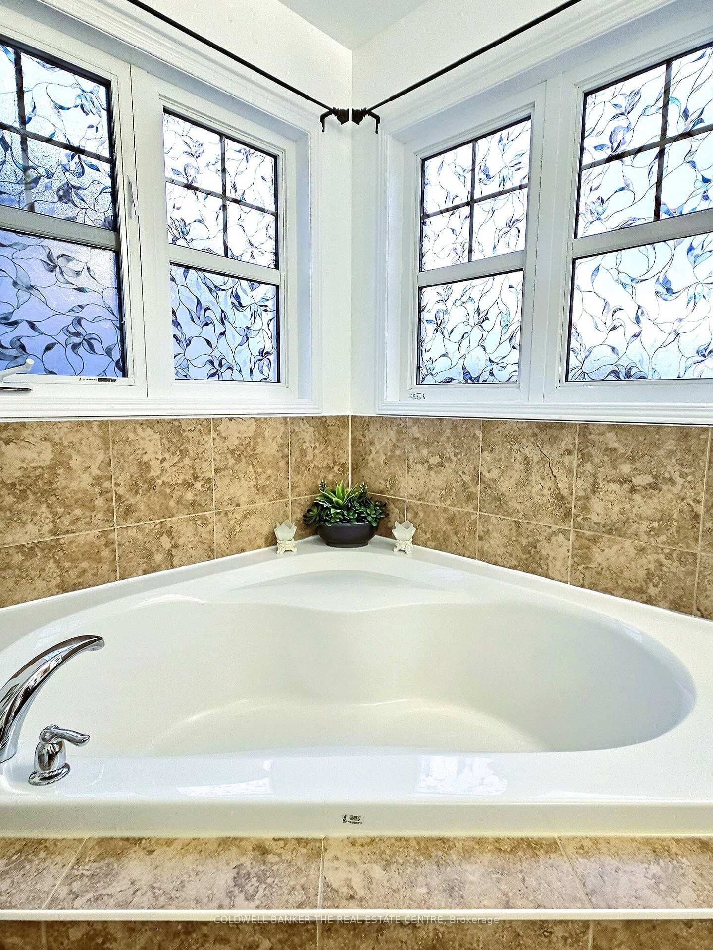 1 Rutherford Road photo 13