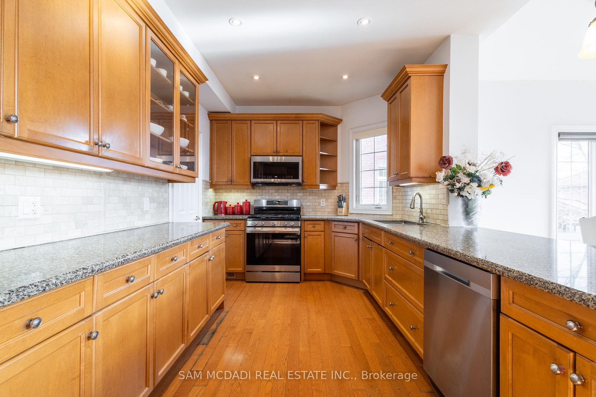6844 Golden Hills Way photo 8