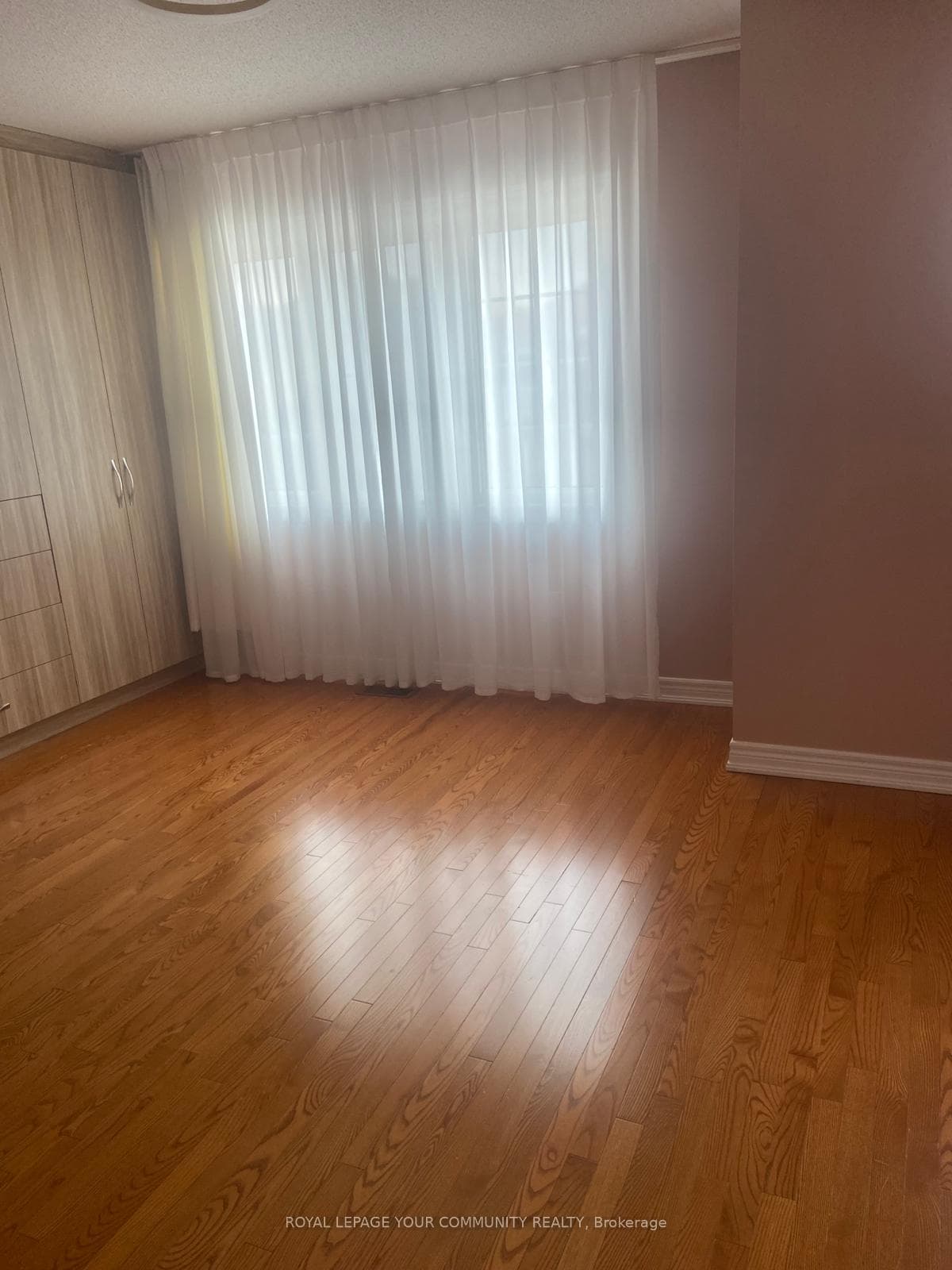 28 Saint James Avenue photo 8