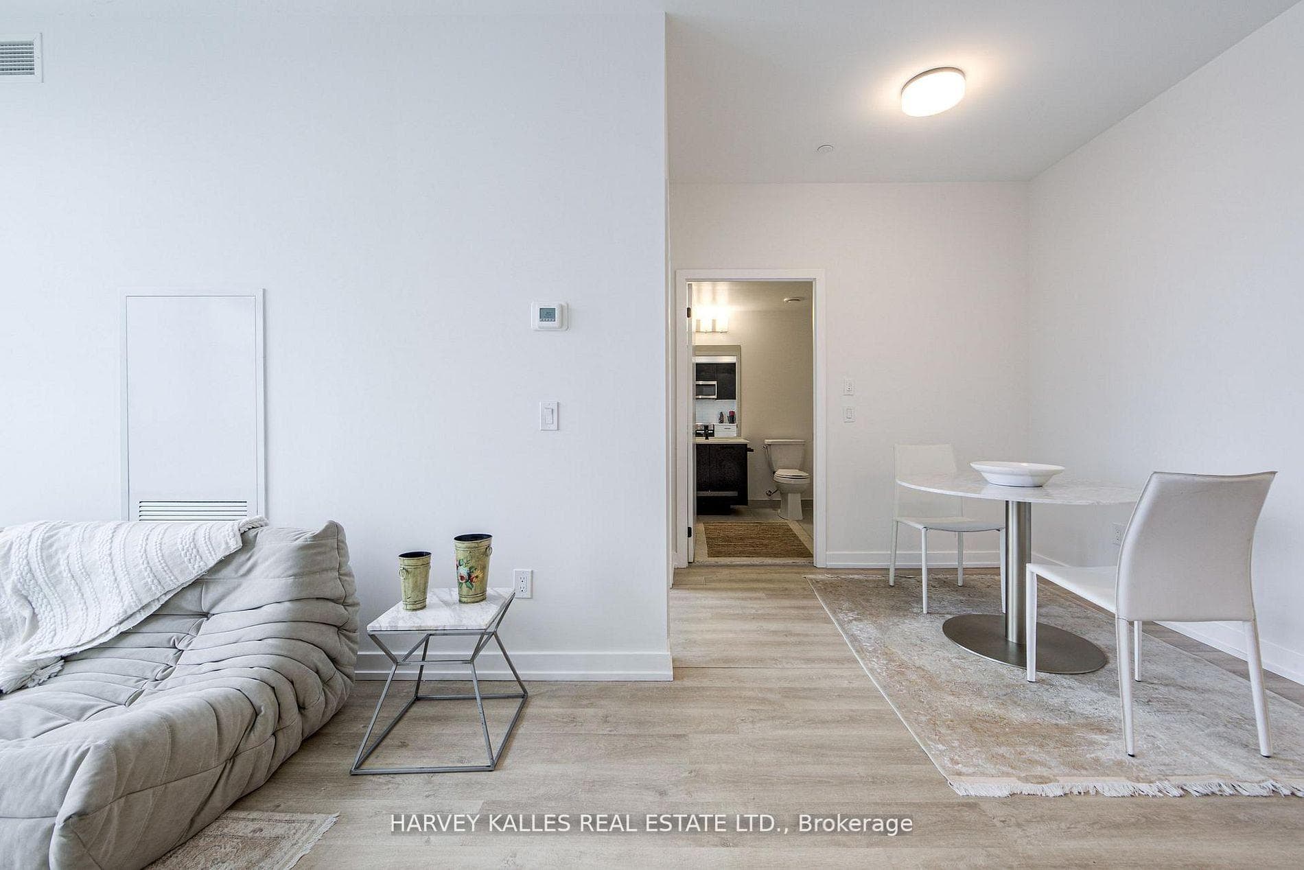 2300 St. Clair Avenue Unit 1001 photo 14