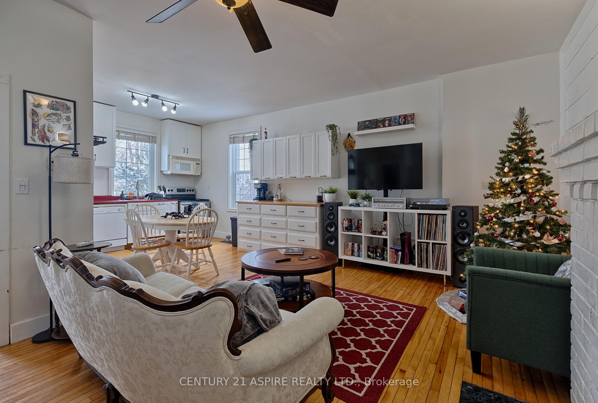 231 Hunter Street photo 11