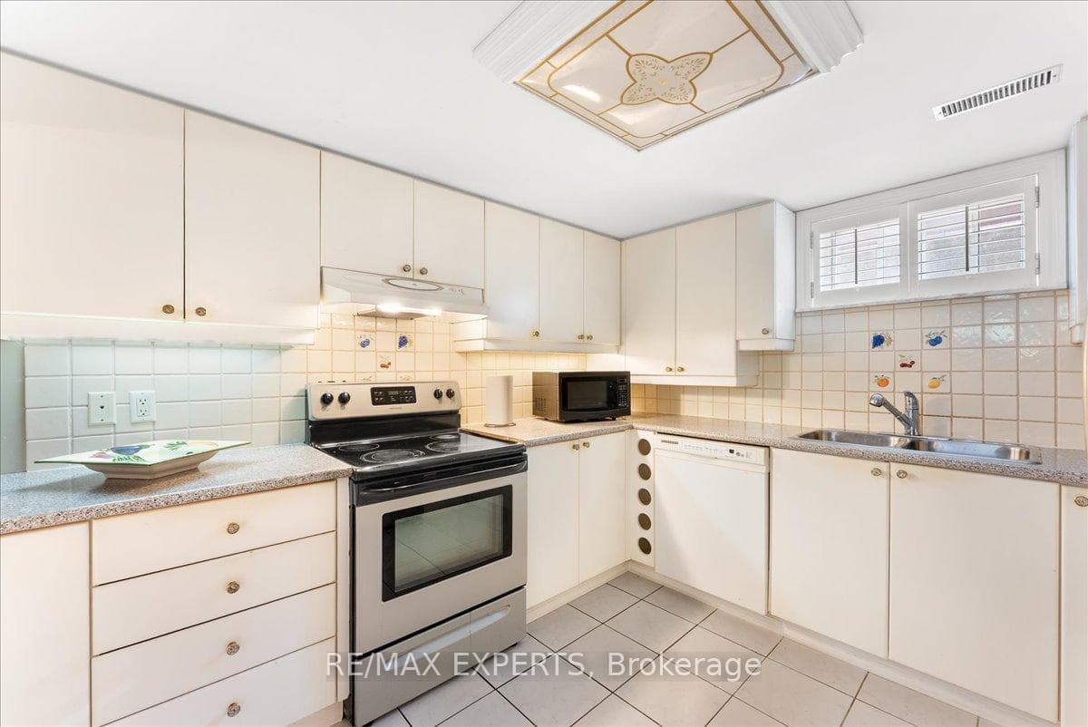5 Del Ria Drive photo 10