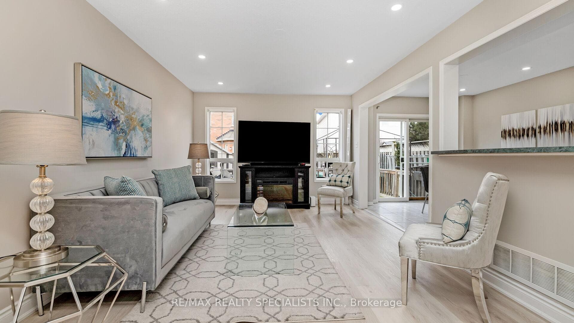 10 Fordwich Boulevard photo 9