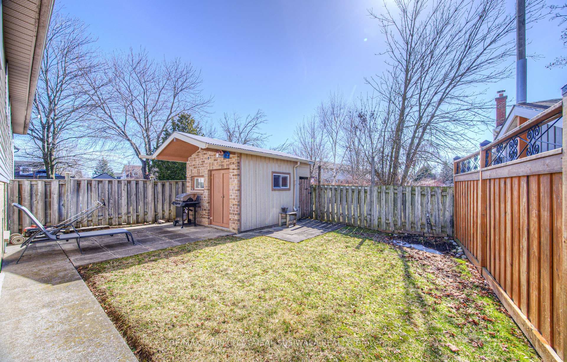 37 Sandalwood Drive photo 4