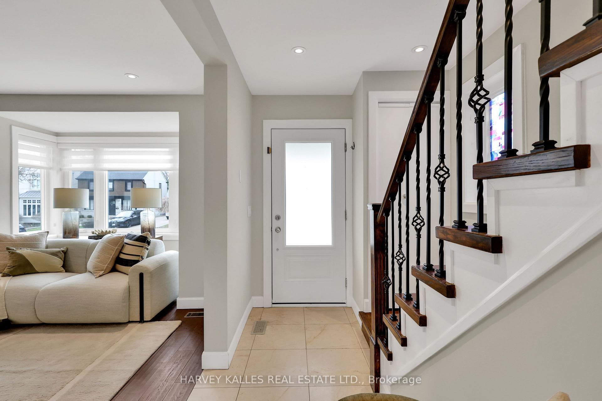 320 Melrose Avenue photo 4
