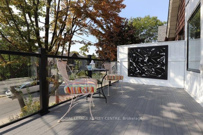 201 Medland Street Unit B photo 32