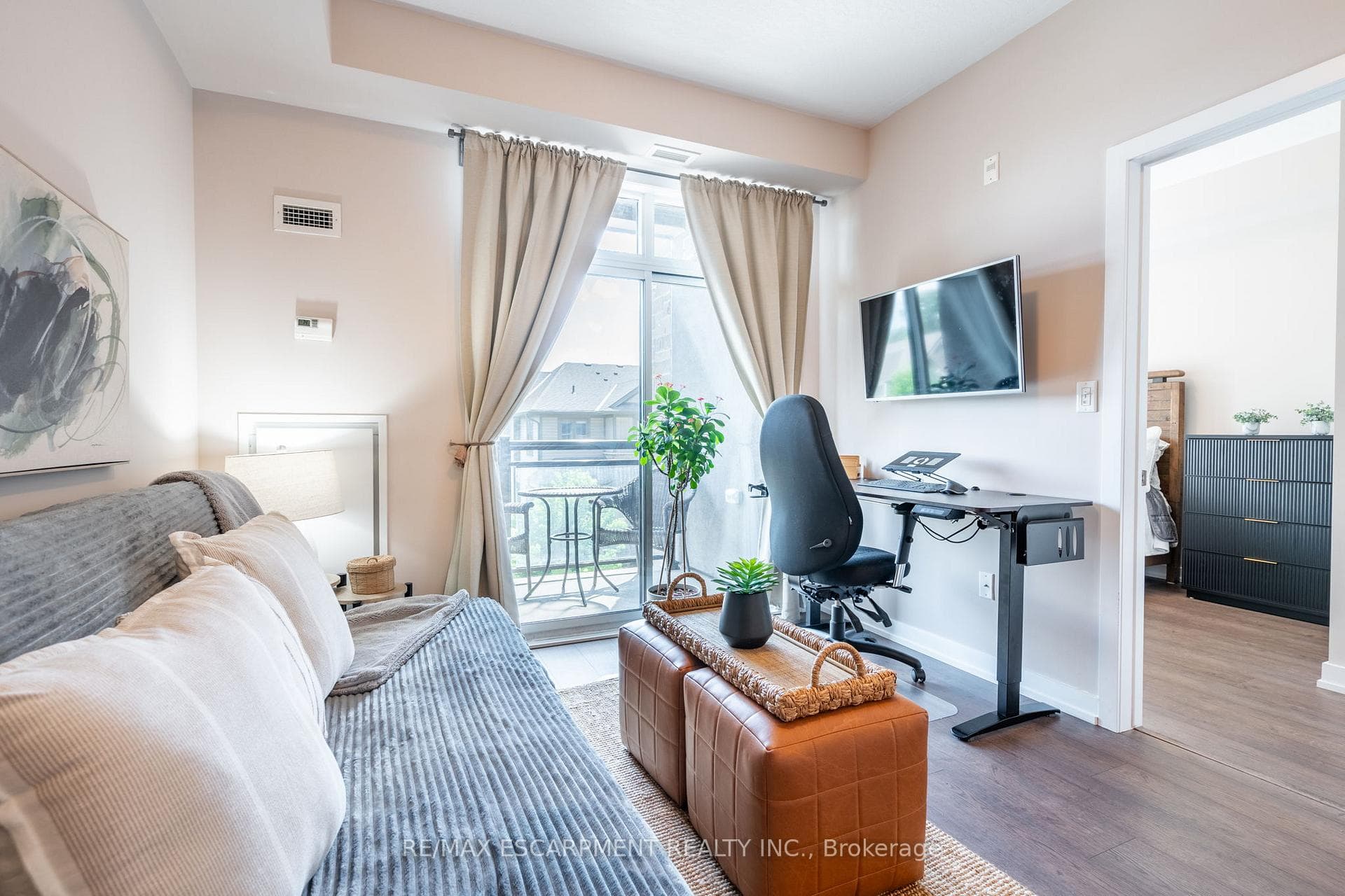 35 Southshore Crescent Unit 313 photo 14
