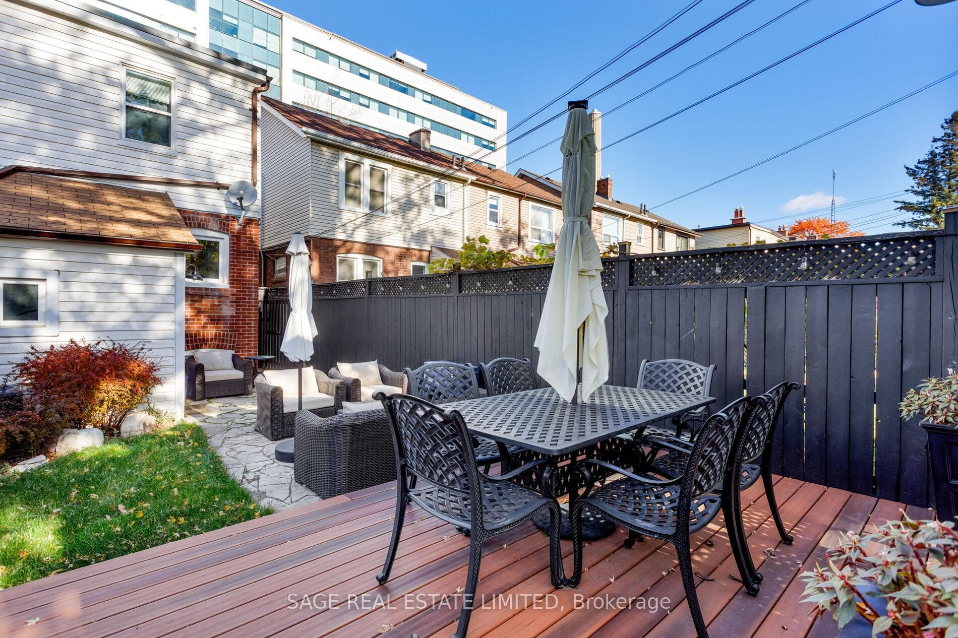573 Sammon Avenue photo 19