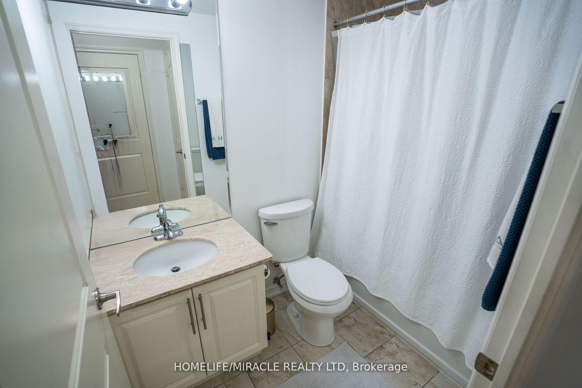 9235 Jane Street Unit 303 photo 24