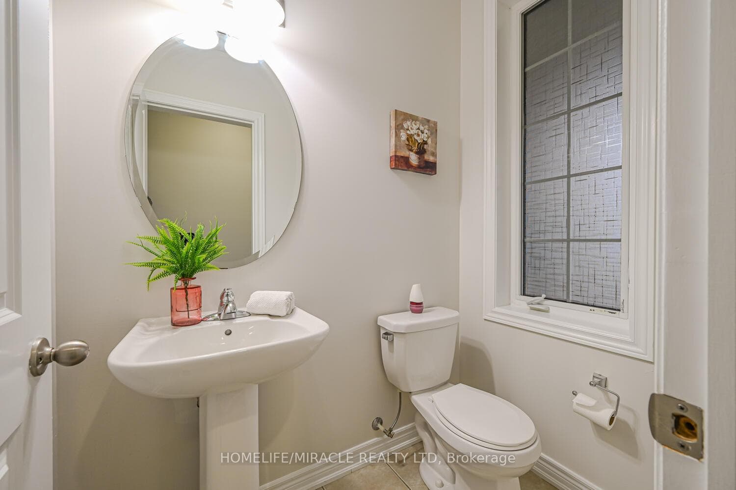 10 Kempsford Crescent photo 36
