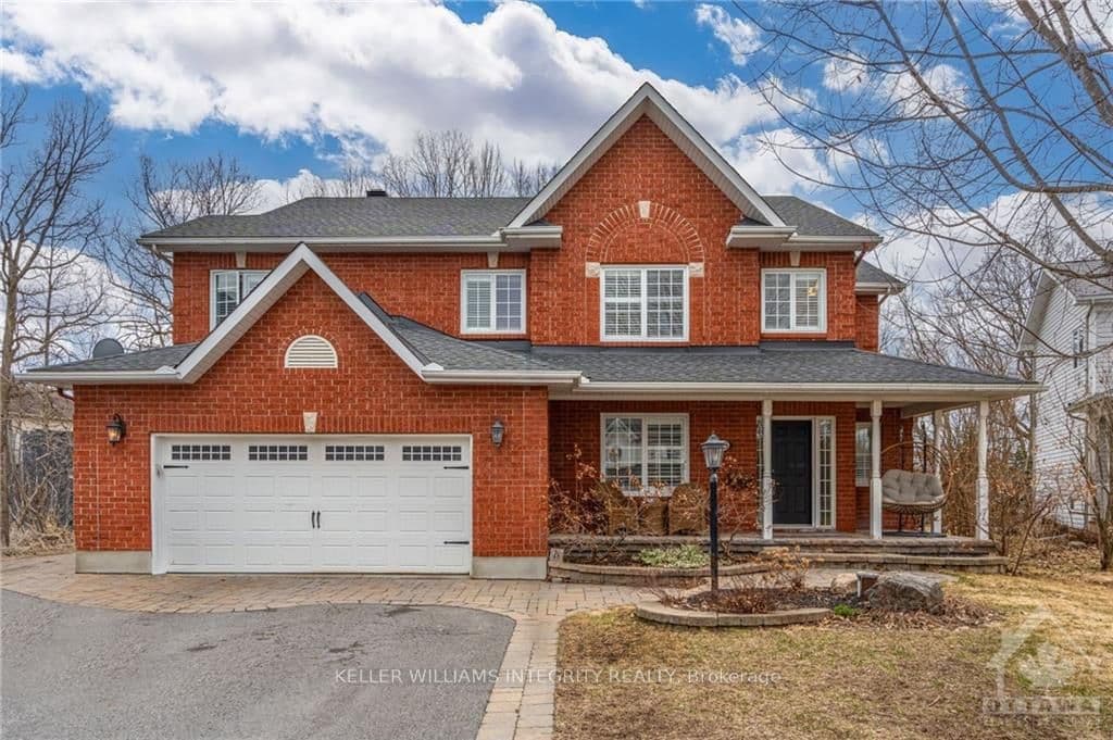 48 MARY HILL Crescent photo 1