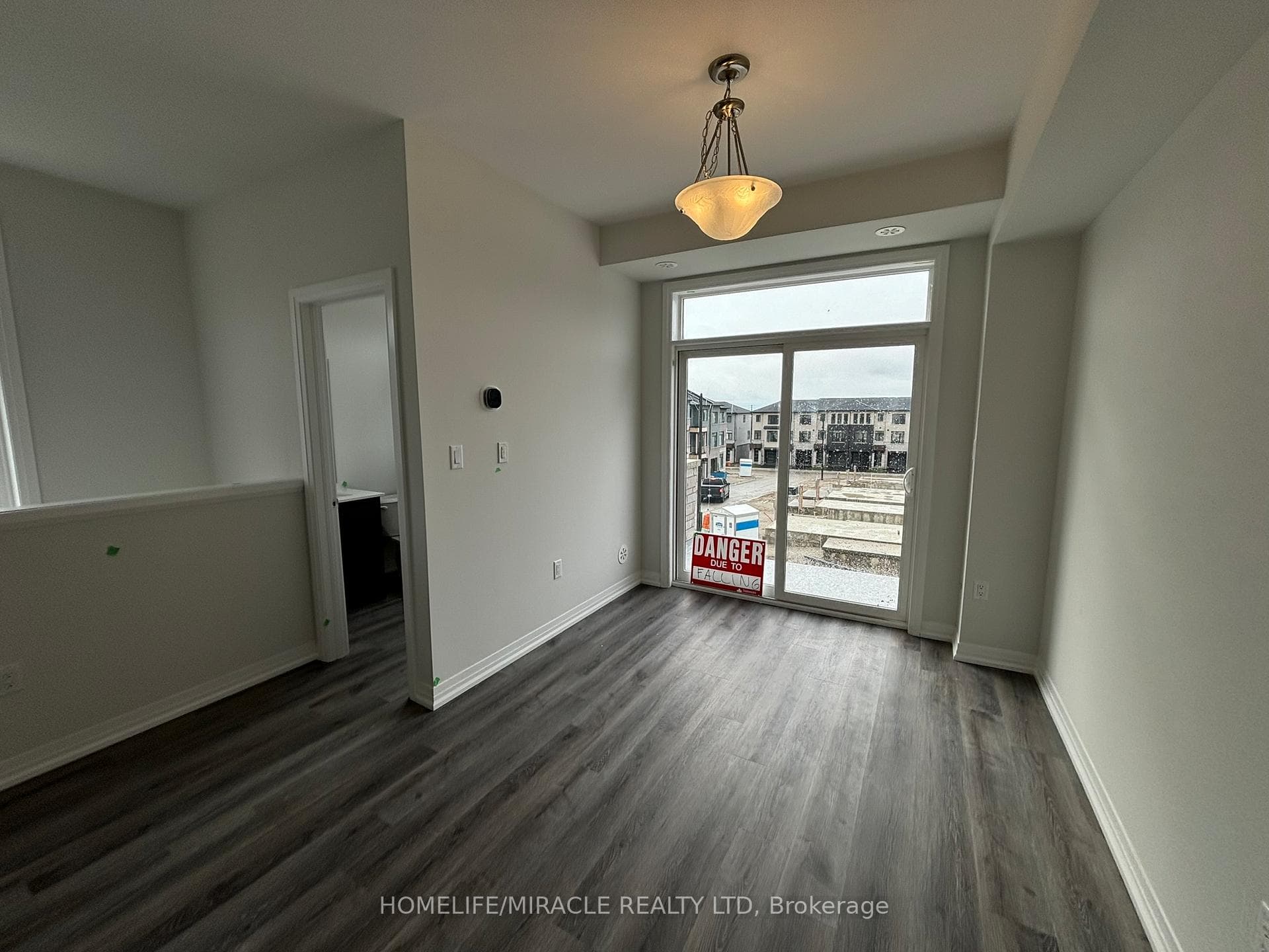 155 Equestrian Way Unit 7 photo 17